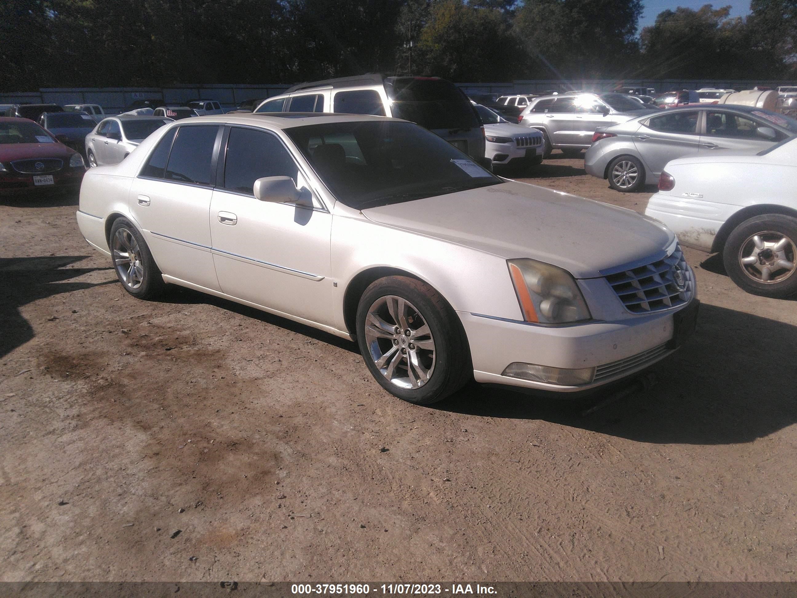 CADILLAC DTS 2008 1g6kd57y68u121080