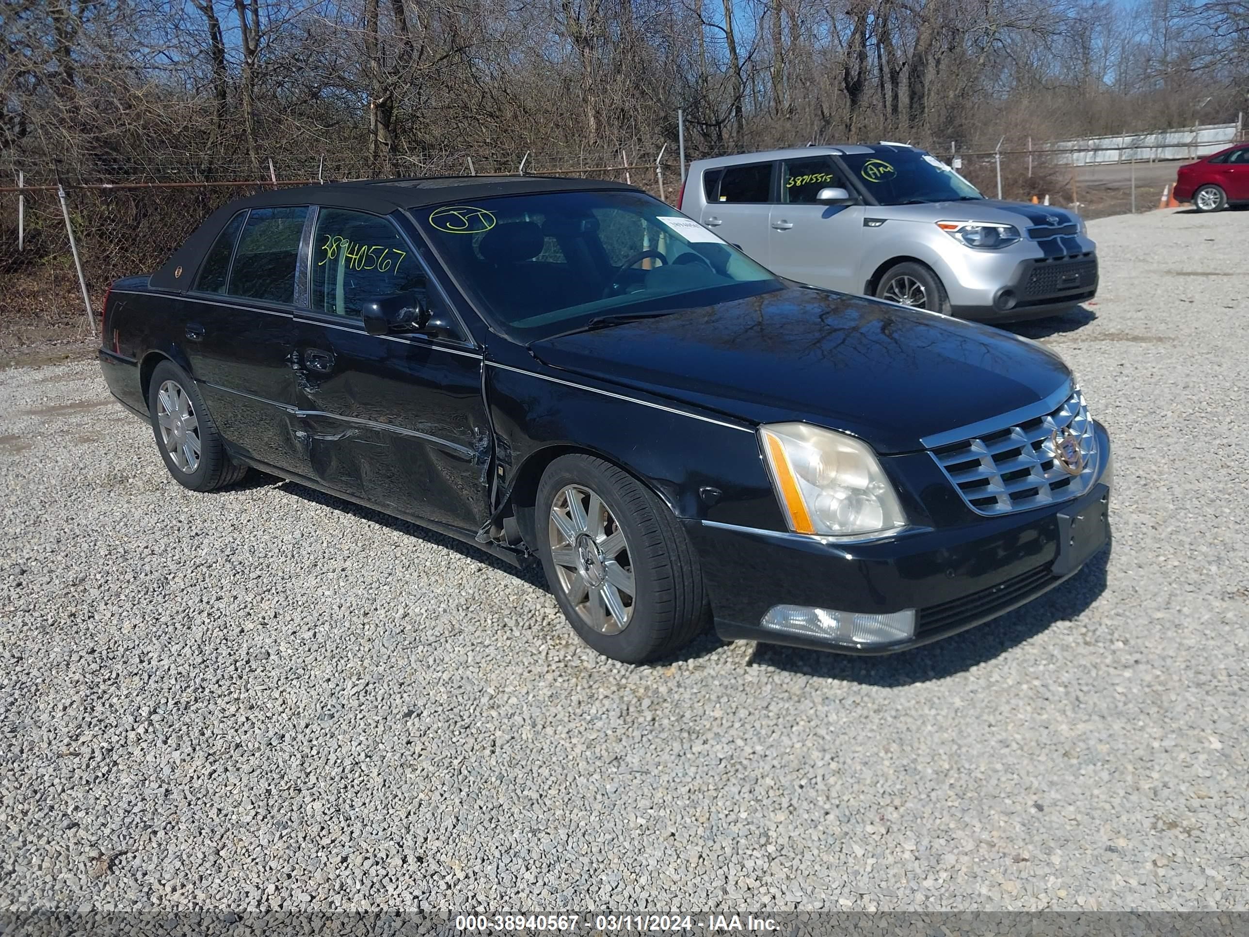 CADILLAC DTS 2008 1g6kd57y88u120111