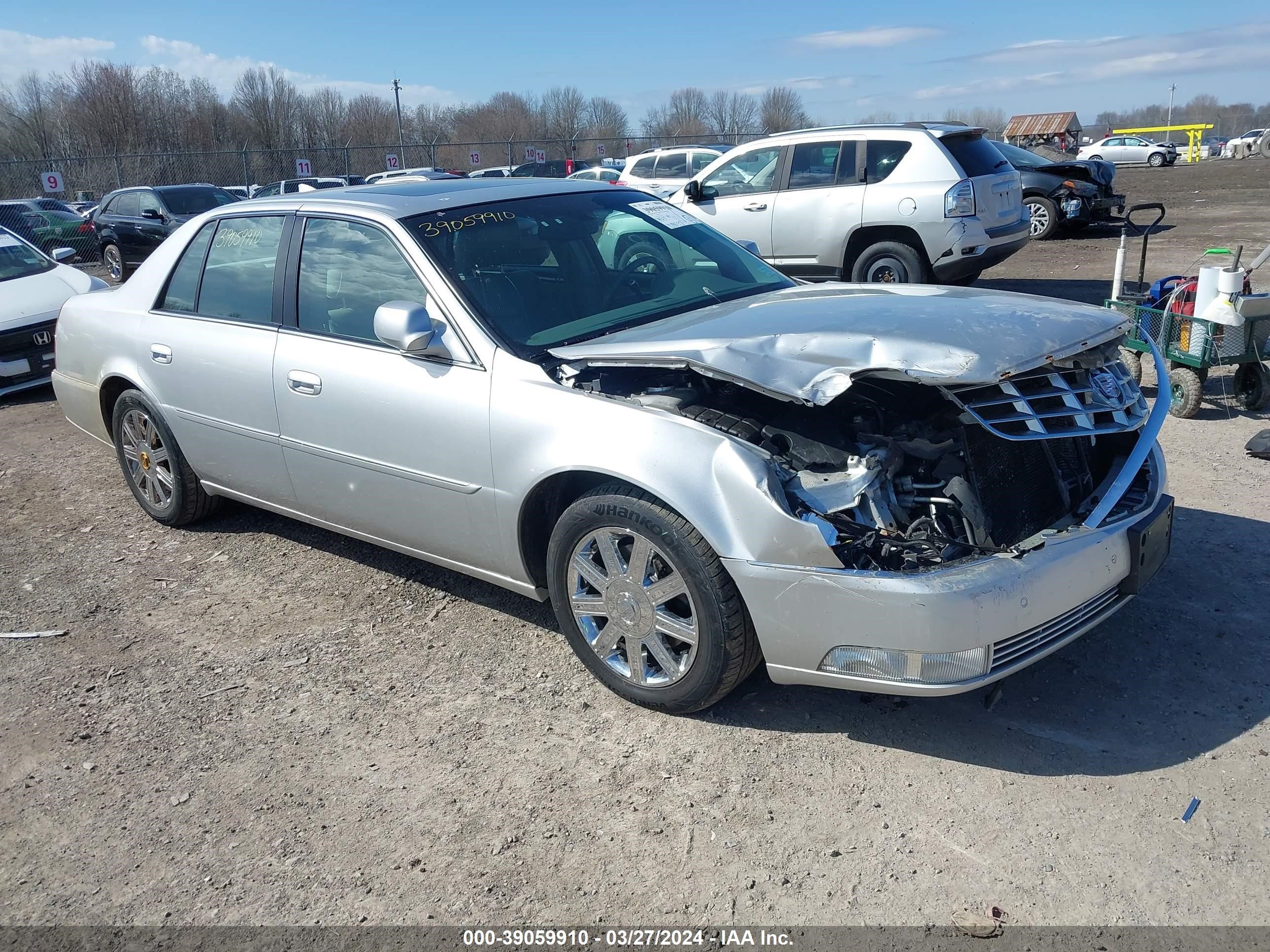 CADILLAC DTS 2011 1g6kd5e61bu133467