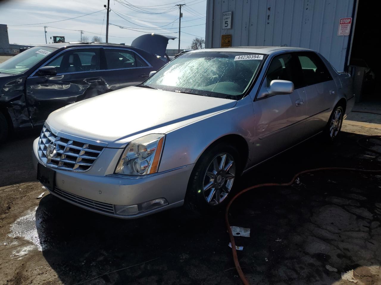 CADILLAC DTS 2010 1g6kd5ey8au104760