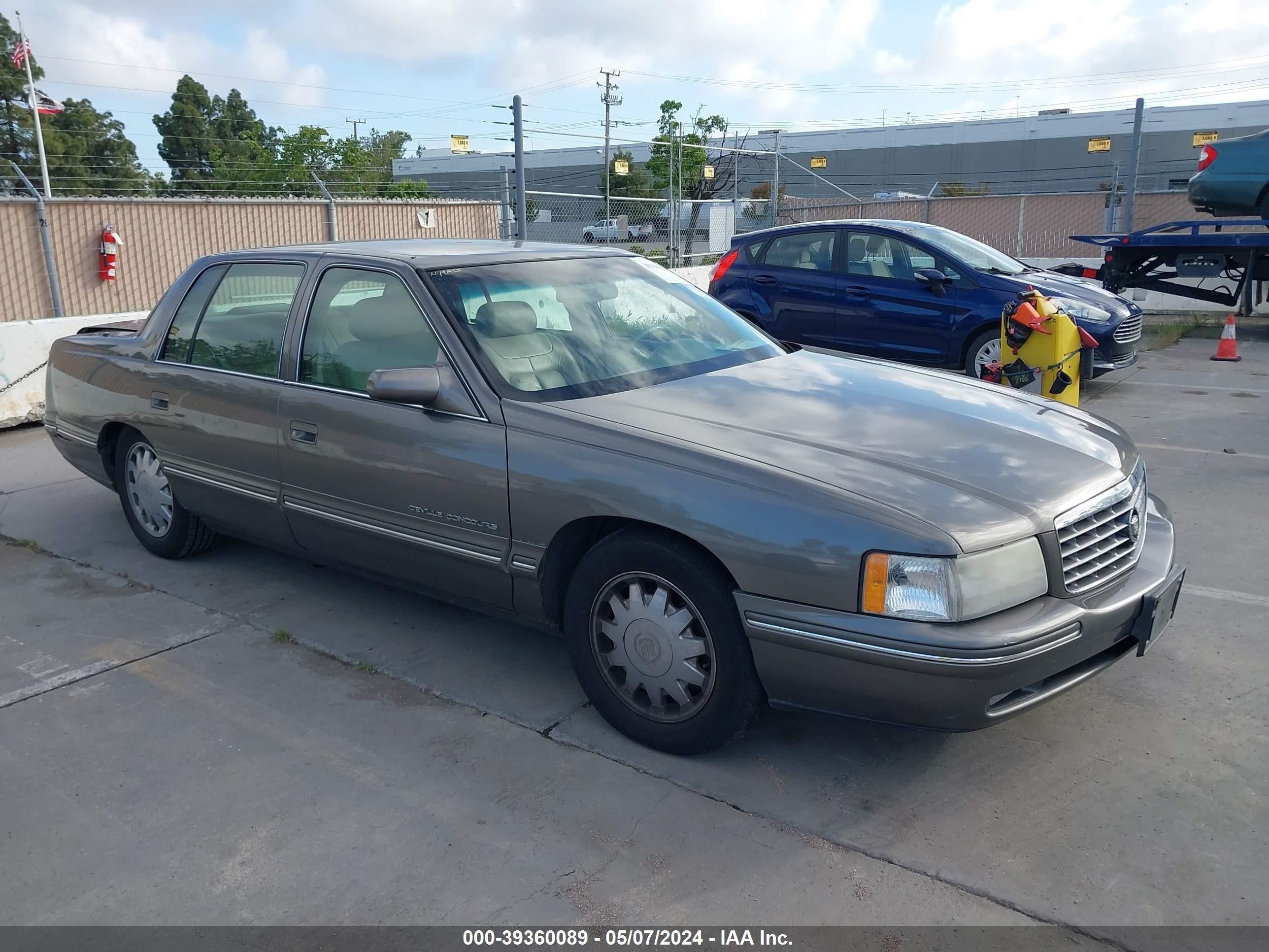 CADILLAC DE VILLE 1998 1g6kf5496wu807639