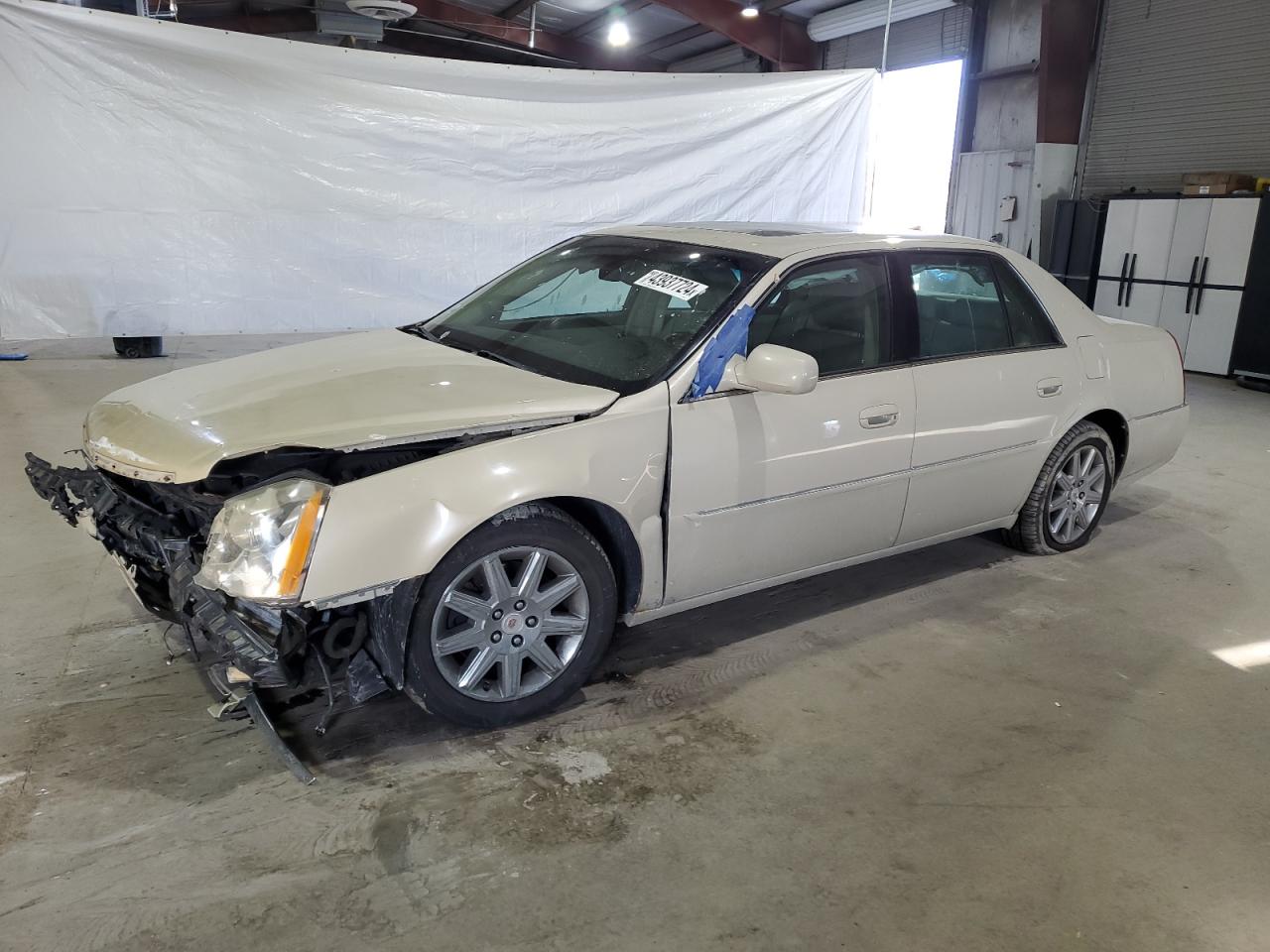 CADILLAC DTS 2010 1g6kh5ey7au126544