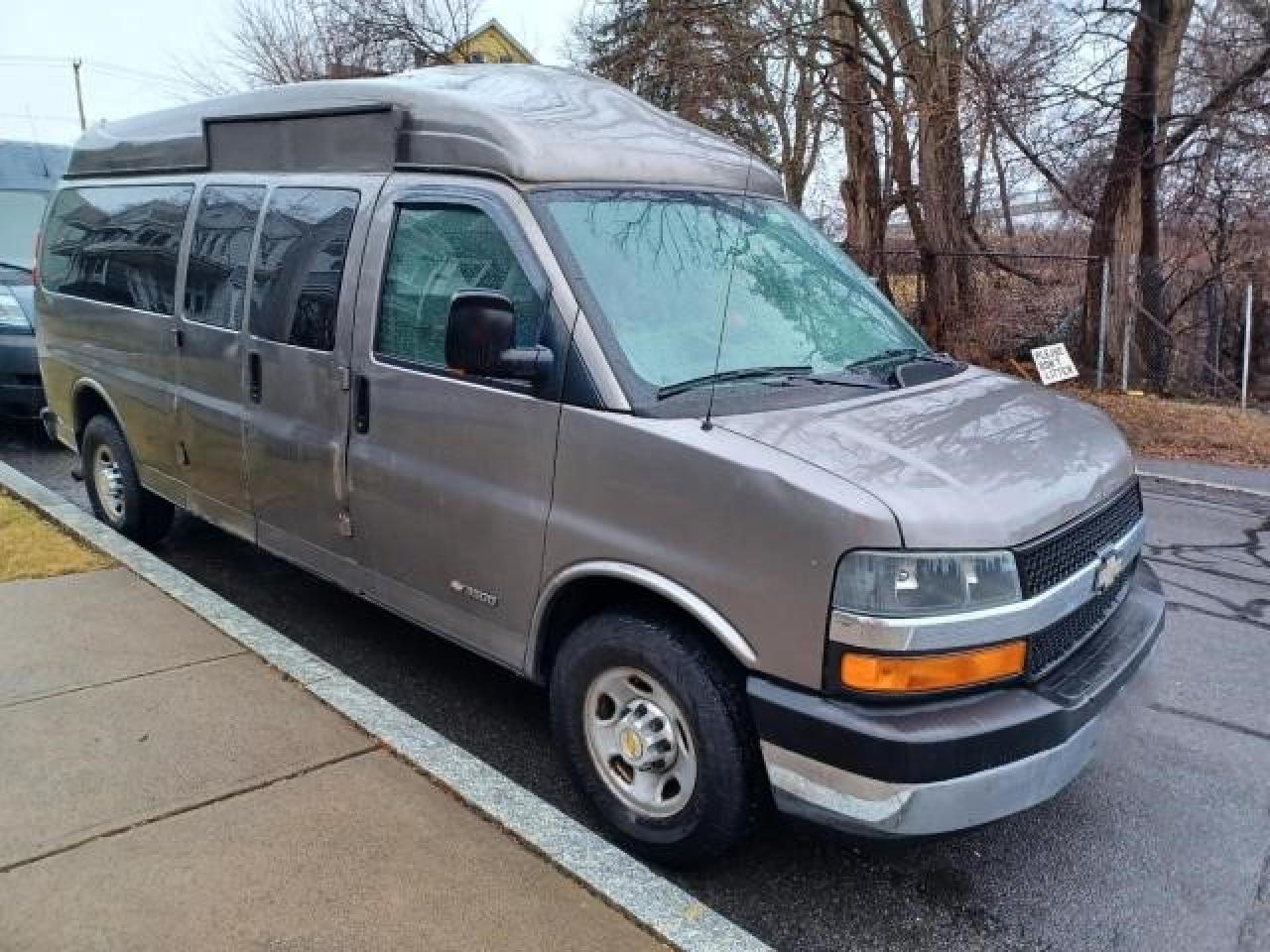 CHEVROLET EXPRESS 2006 1gahg39u761117155