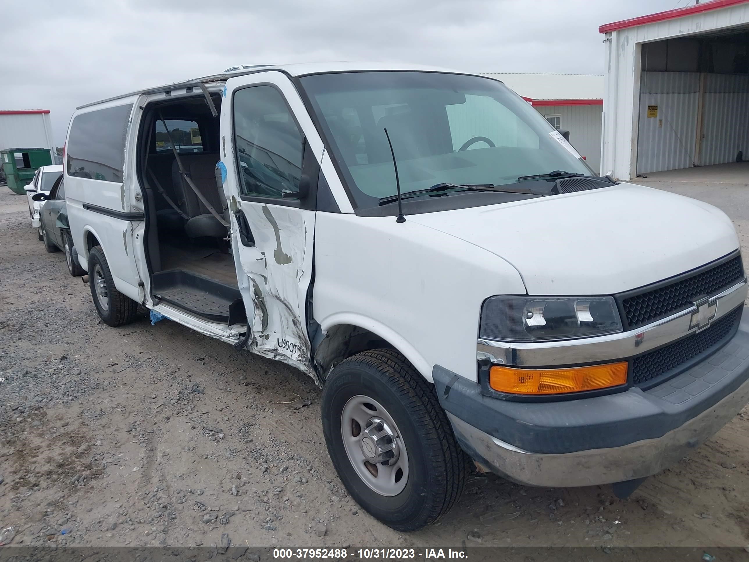 CHEVROLET EXPRESS 2006 1gahg39u761173306