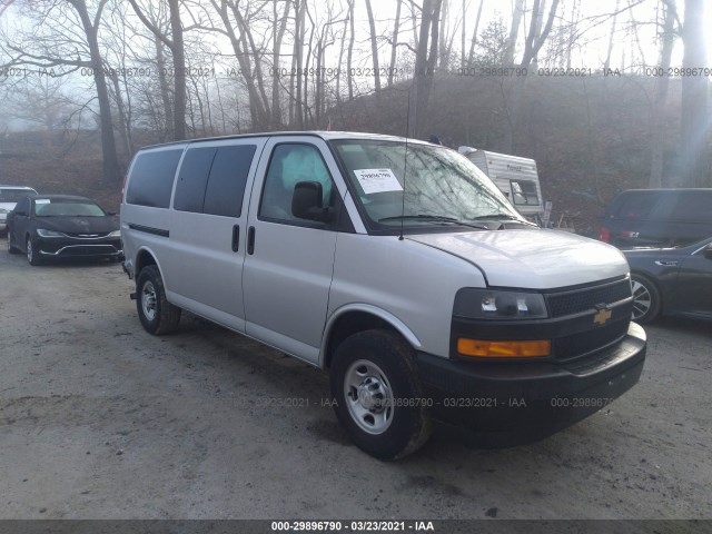 CHEVROLET EXPRESS PASSENGER 2018 1gawgefg9j1333180