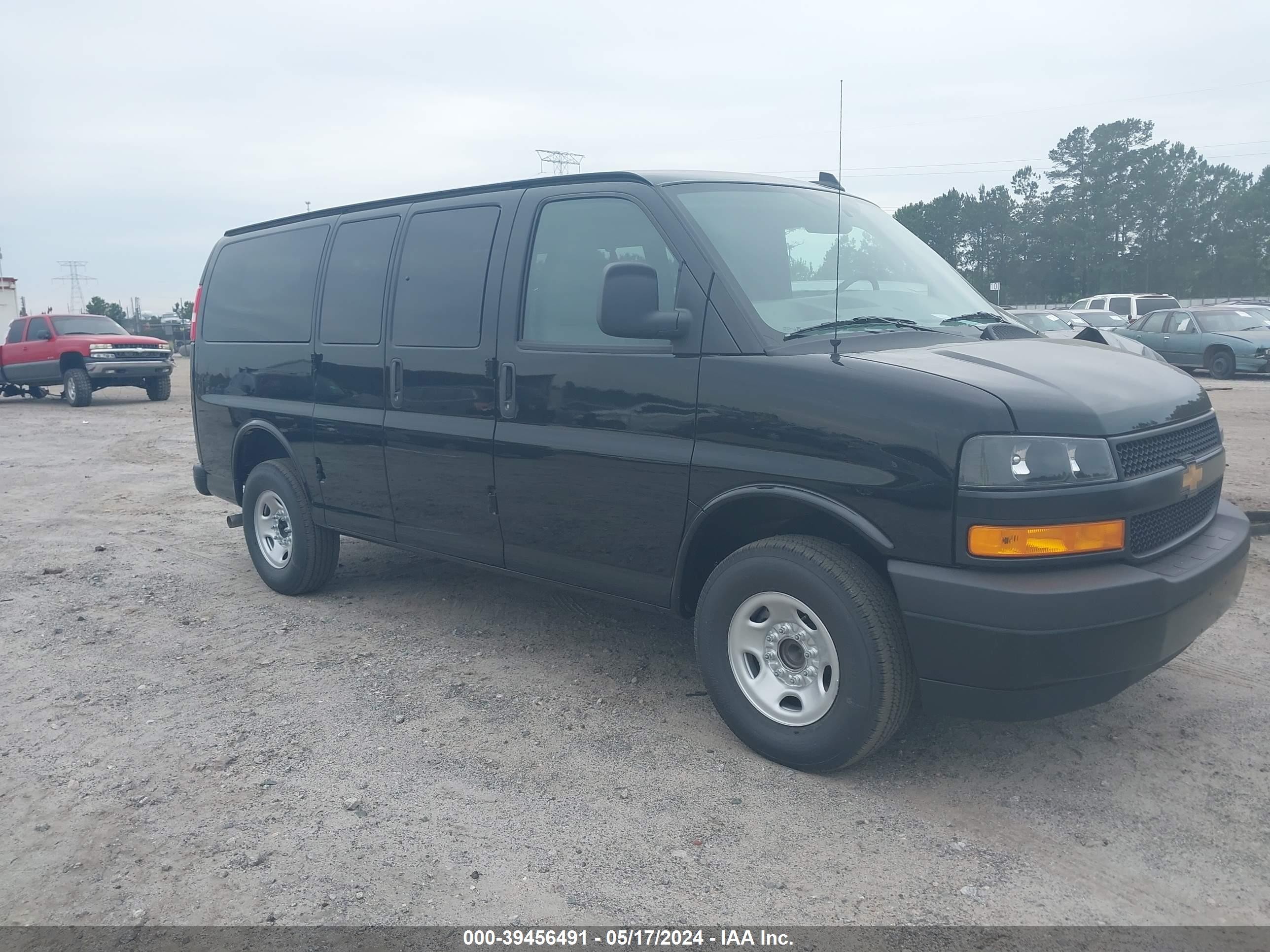 CHEVROLET EXPRESS 2024 1gawgefp7r1176938