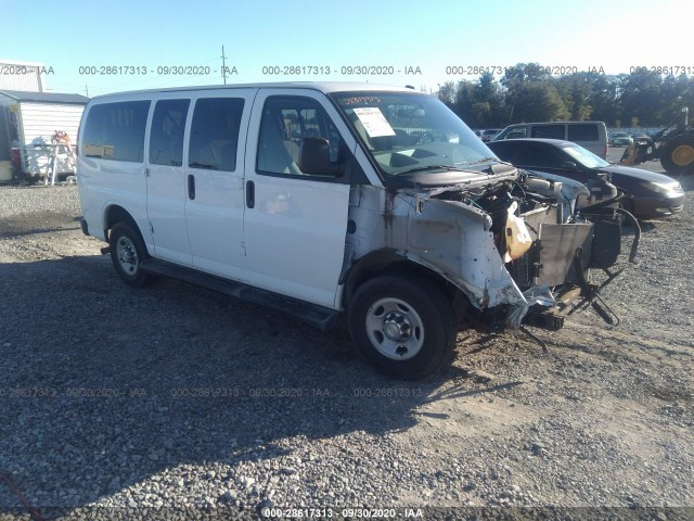 CHEVROLET EXPRESS PASSENGER 2015 1gawgrfg7f1103216