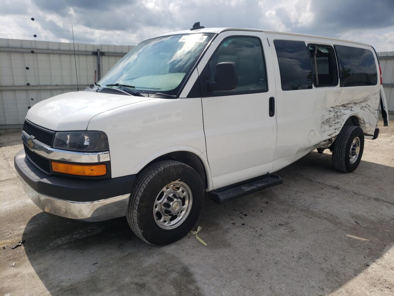 CHEVROLET EXPRESS 2016 1gazgmfg1g1277154