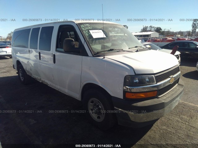 CHEVROLET EXPRESS PASSENGER 2017 1gazgpfg3h1247690