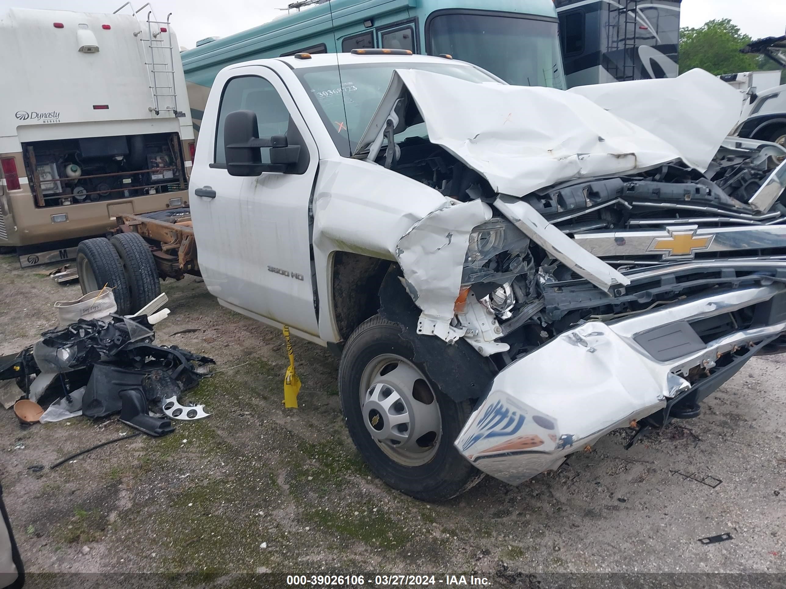 CHEVROLET SILVERADO 2018 1gb3kycg2jf242192