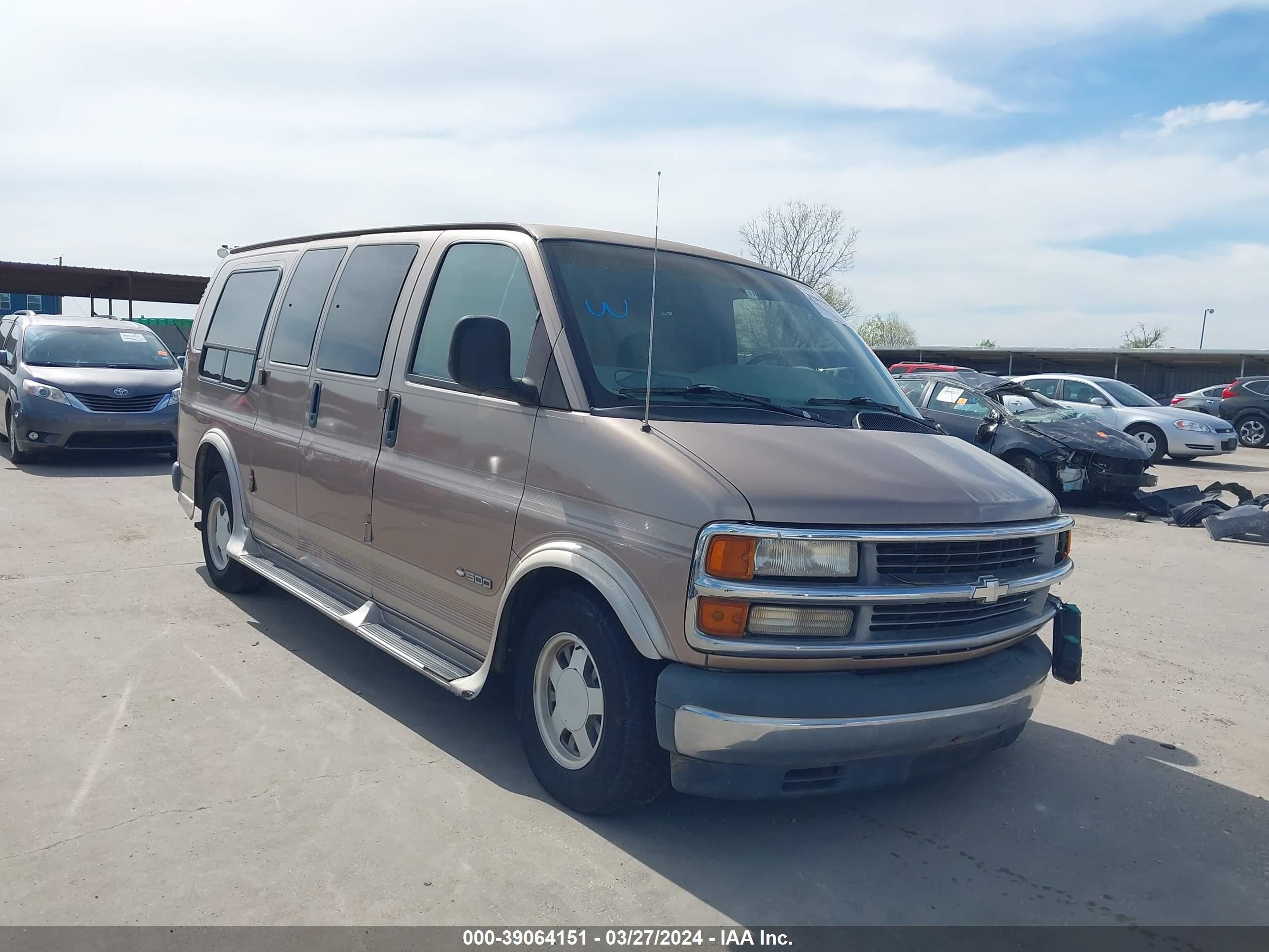 CHEVROLET EXPRESS 1999 1gbfg15r6x1005375