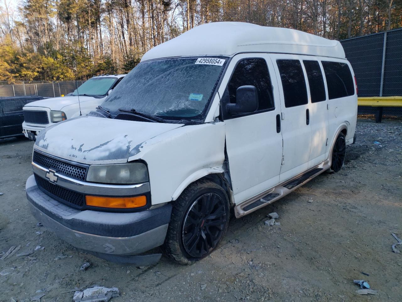 CHEVROLET EXPRESS 2004 1gbfg15t241245112