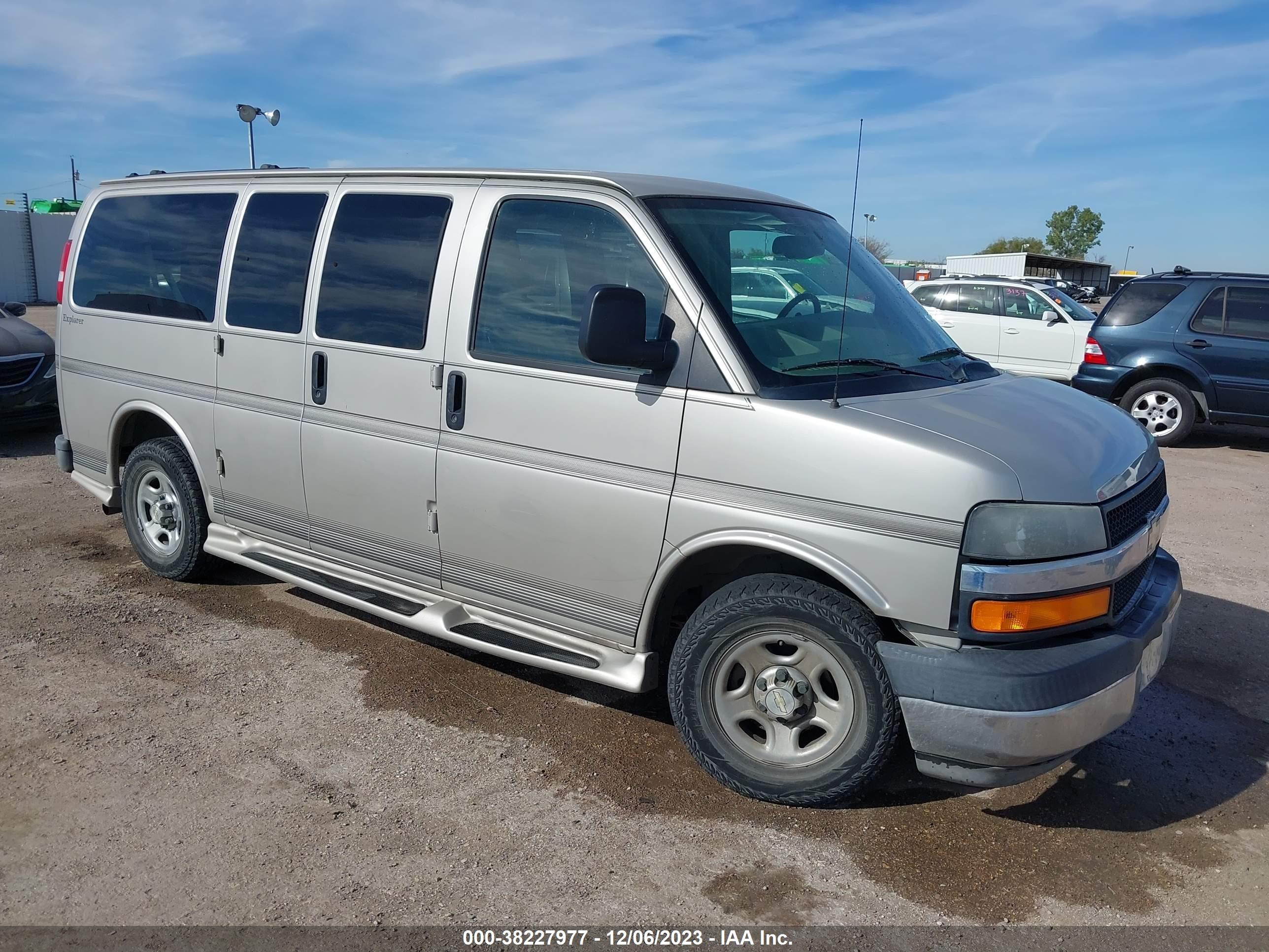 CHEVROLET EXPRESS 2005 1gbfg15t951225683