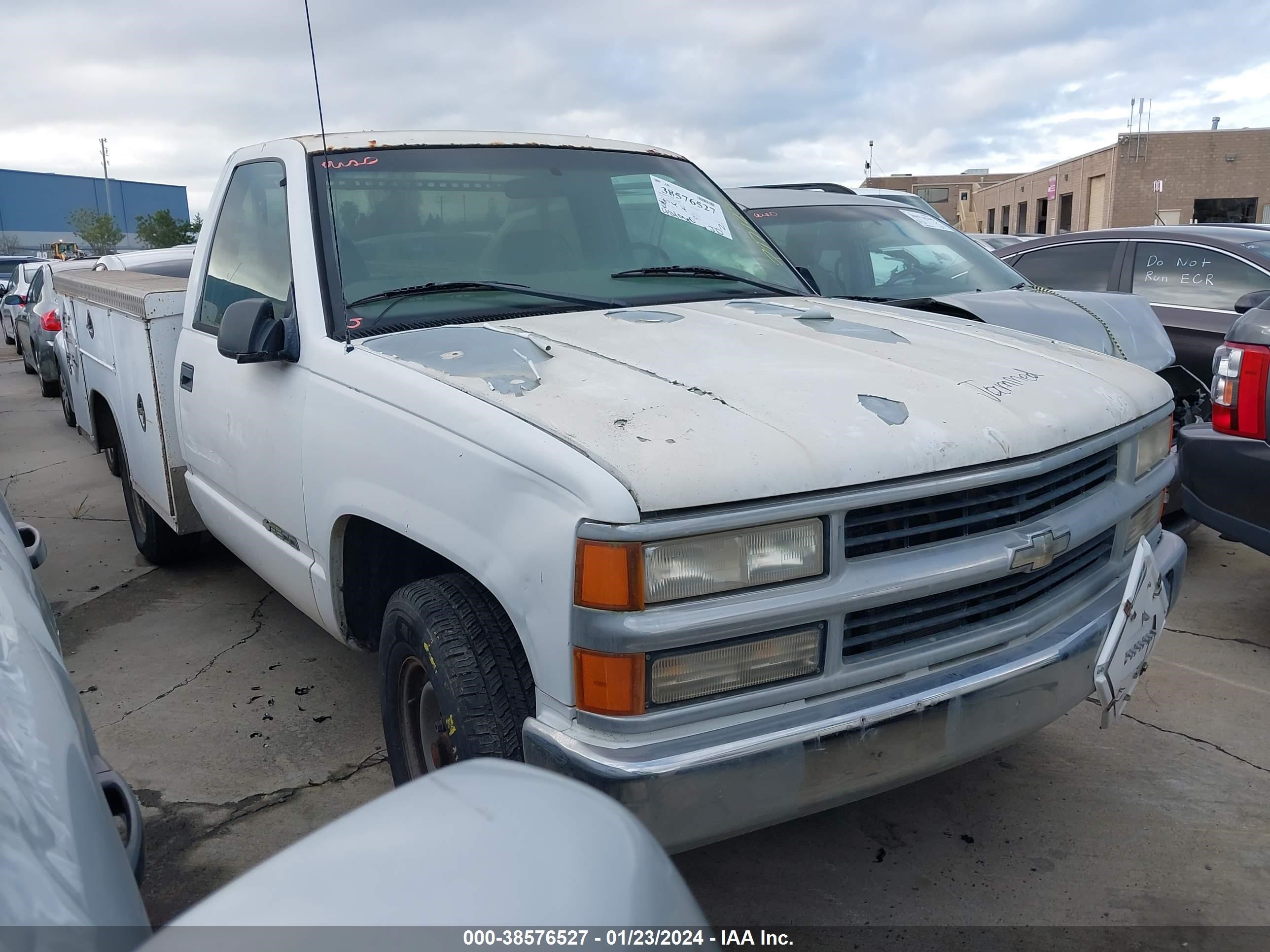 CHEVROLET C/K 2000 1gbgc34r5yf438607