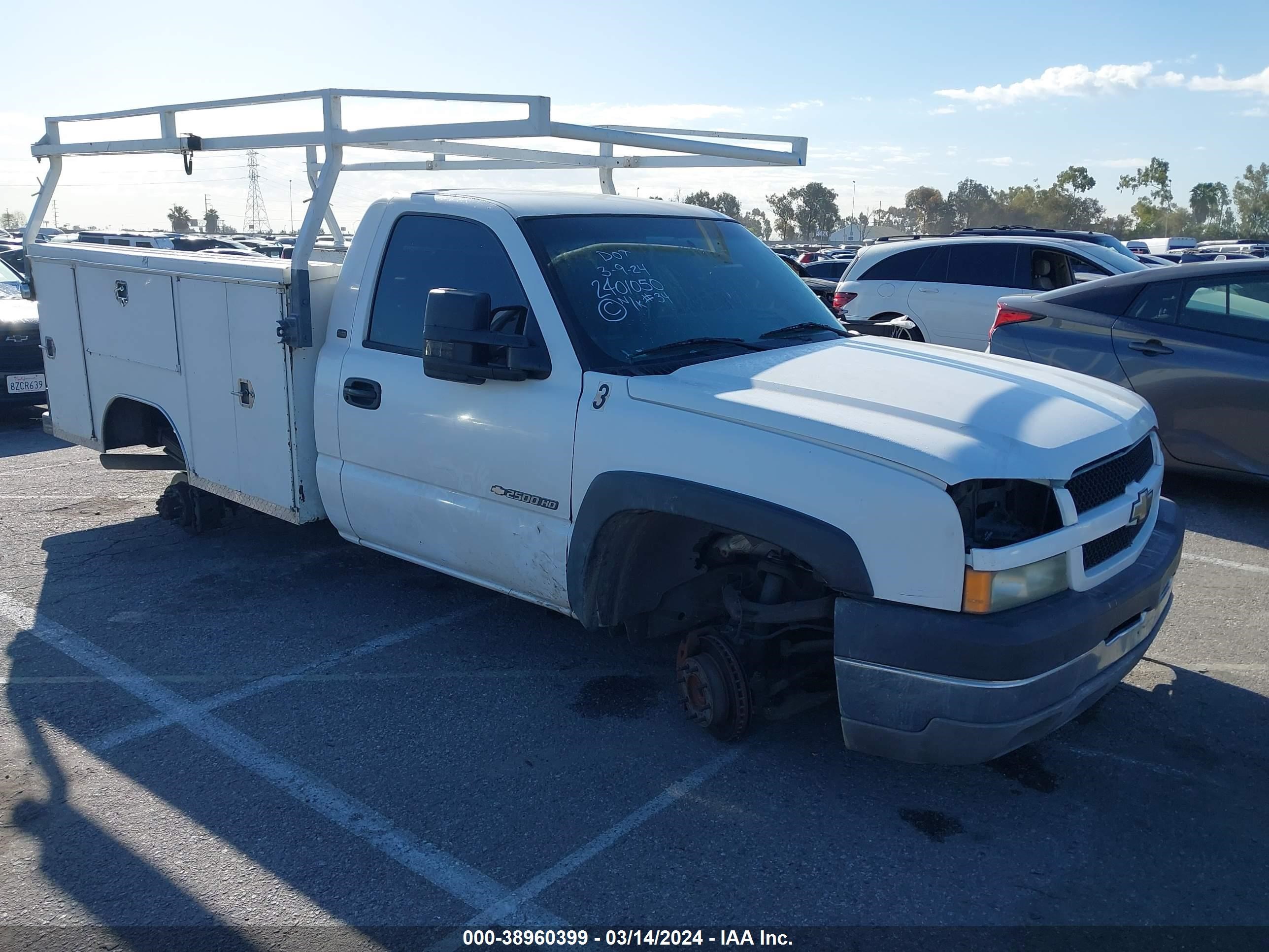 CHEVROLET SILVERADO 2003 1gbhc24u13e316621