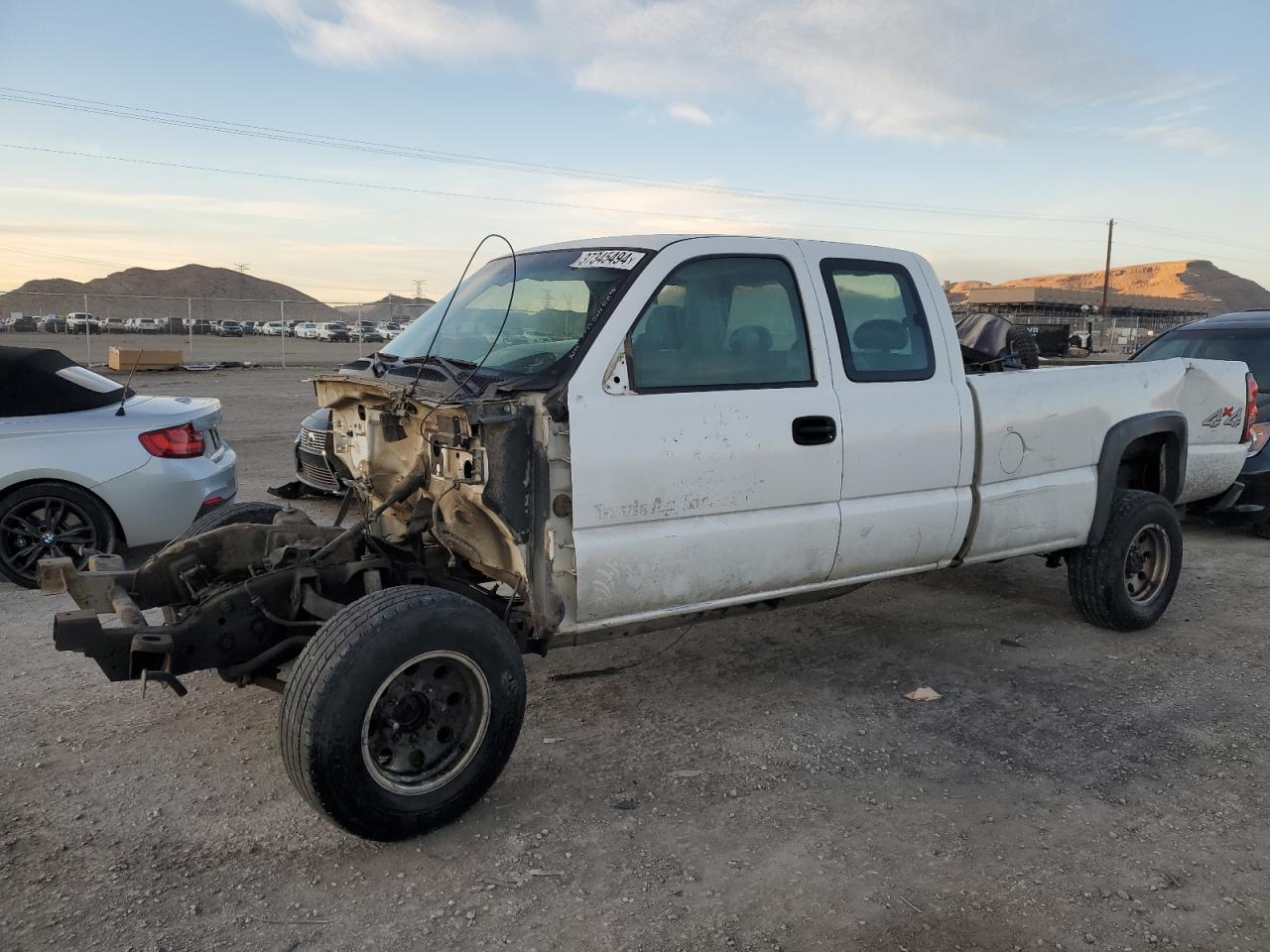 CHEVROLET SILVERADO 2004 1gbhc29u34e163766