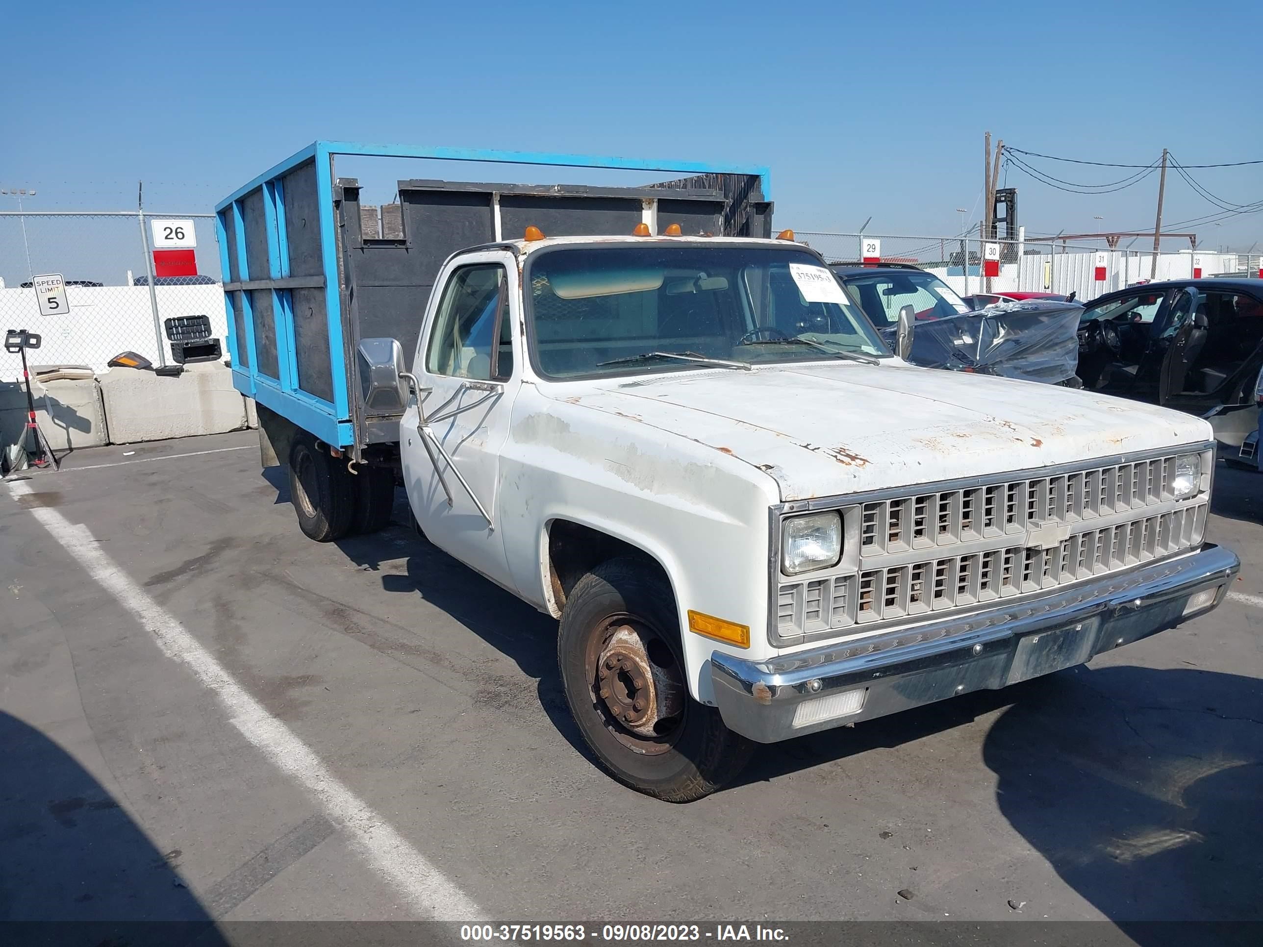 CHEVROLET C30 1981 1gbhc34w3bv144999