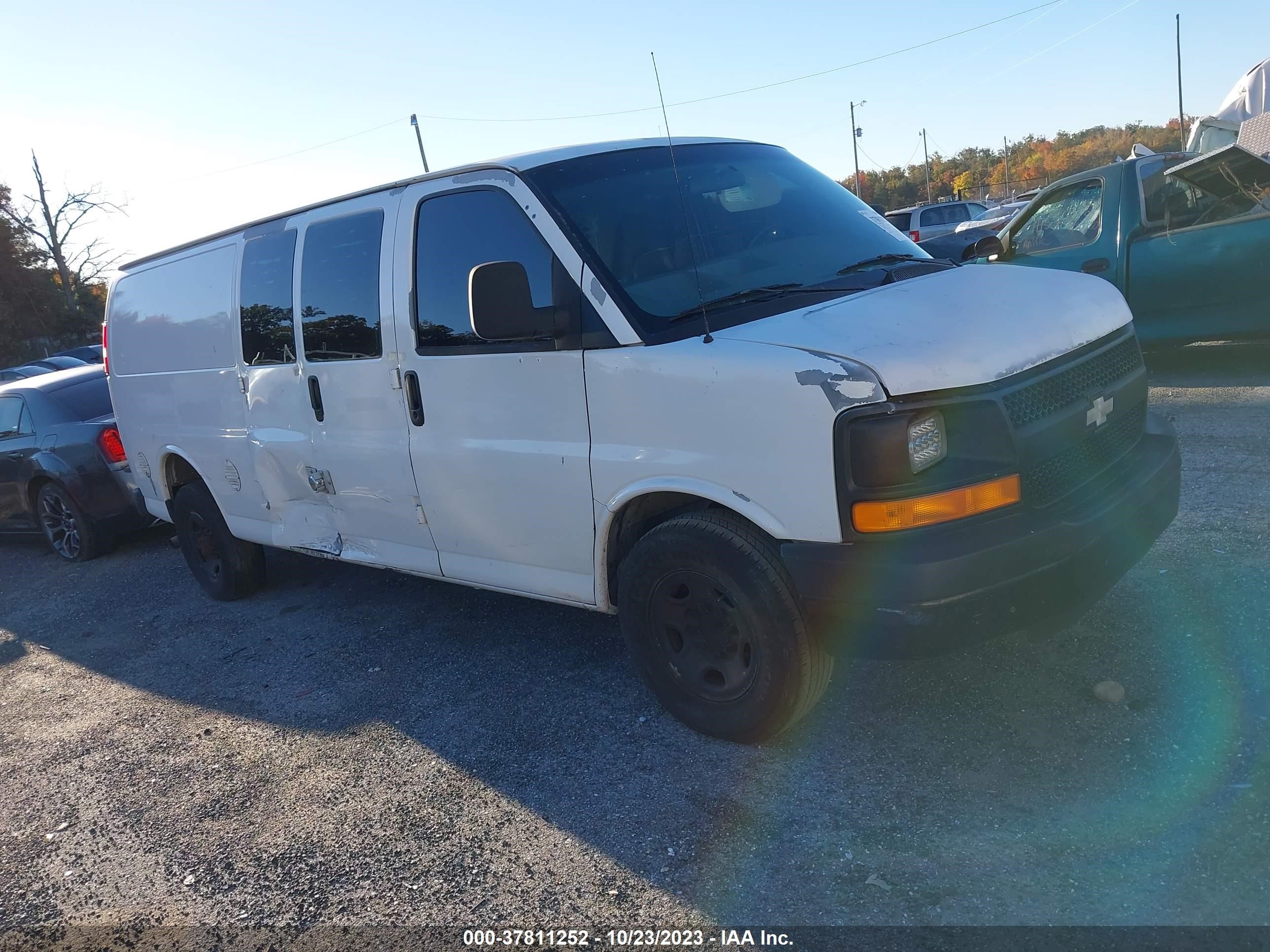 CHEVROLET EXPRESS 2008 1gbhg39k781228270