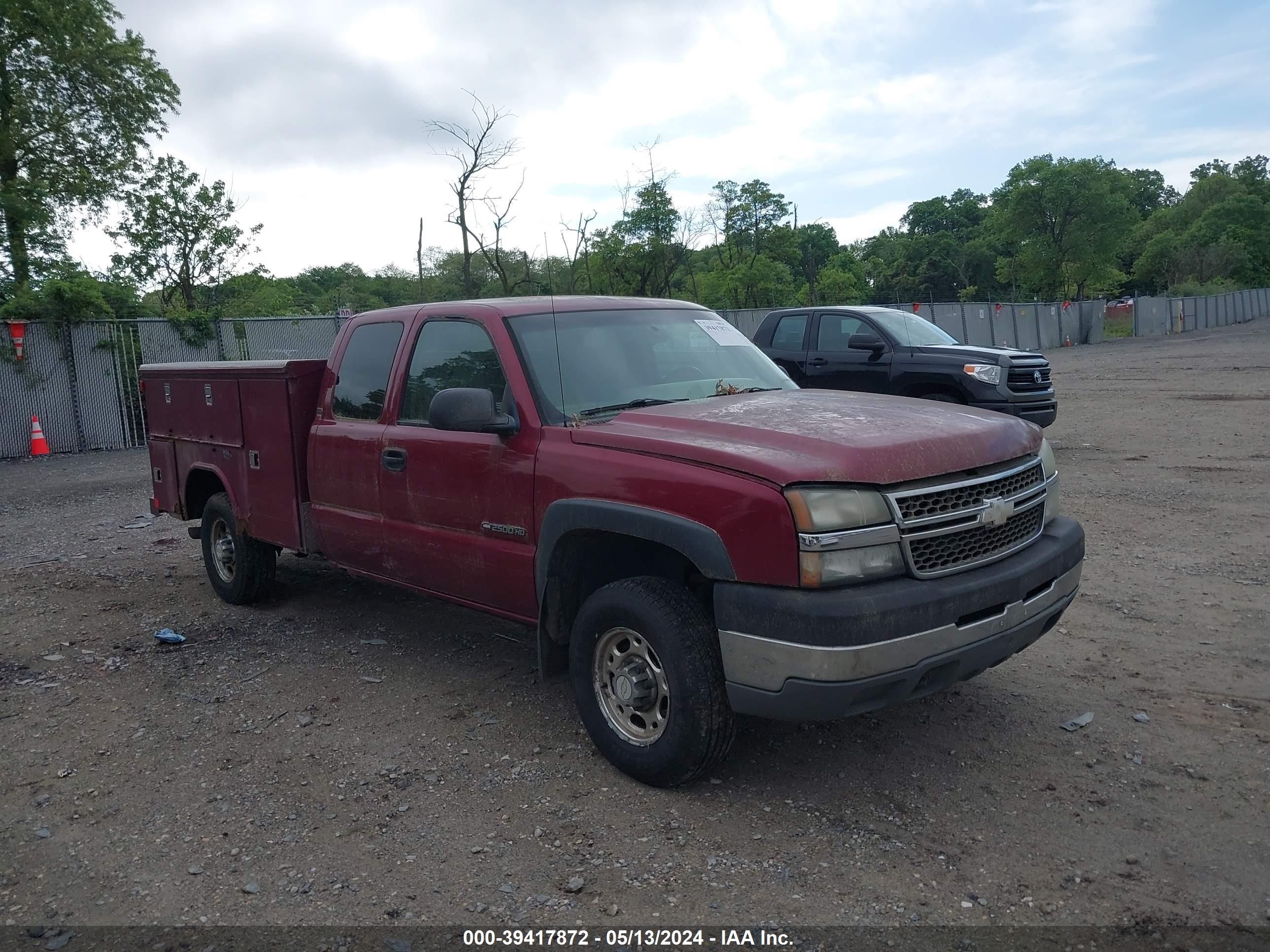 CHEVROLET SILVERADO 2005 1gbhk29g55e301788