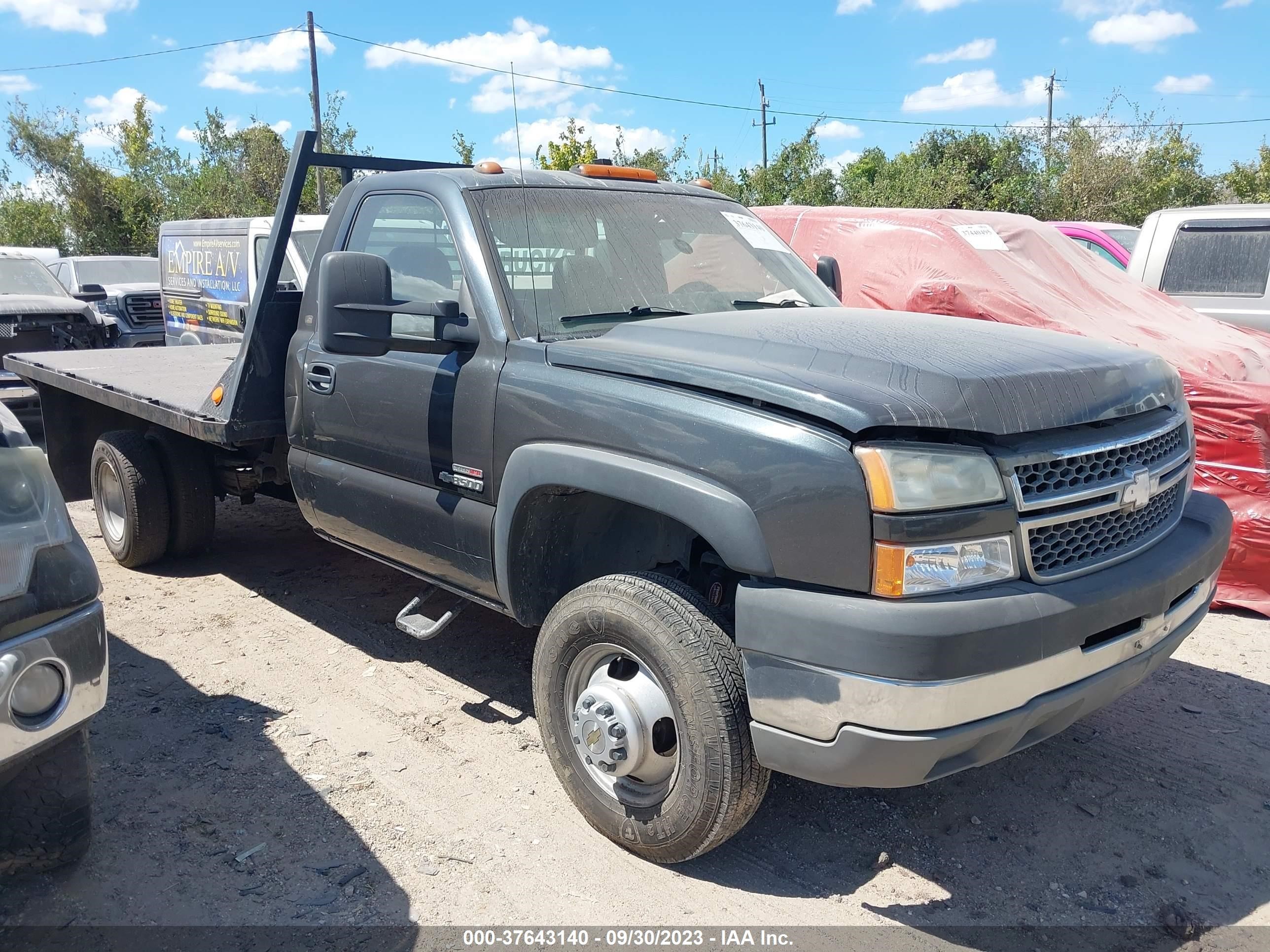 CHEVROLET SILVERADO 2005 1gbjc34255e223688