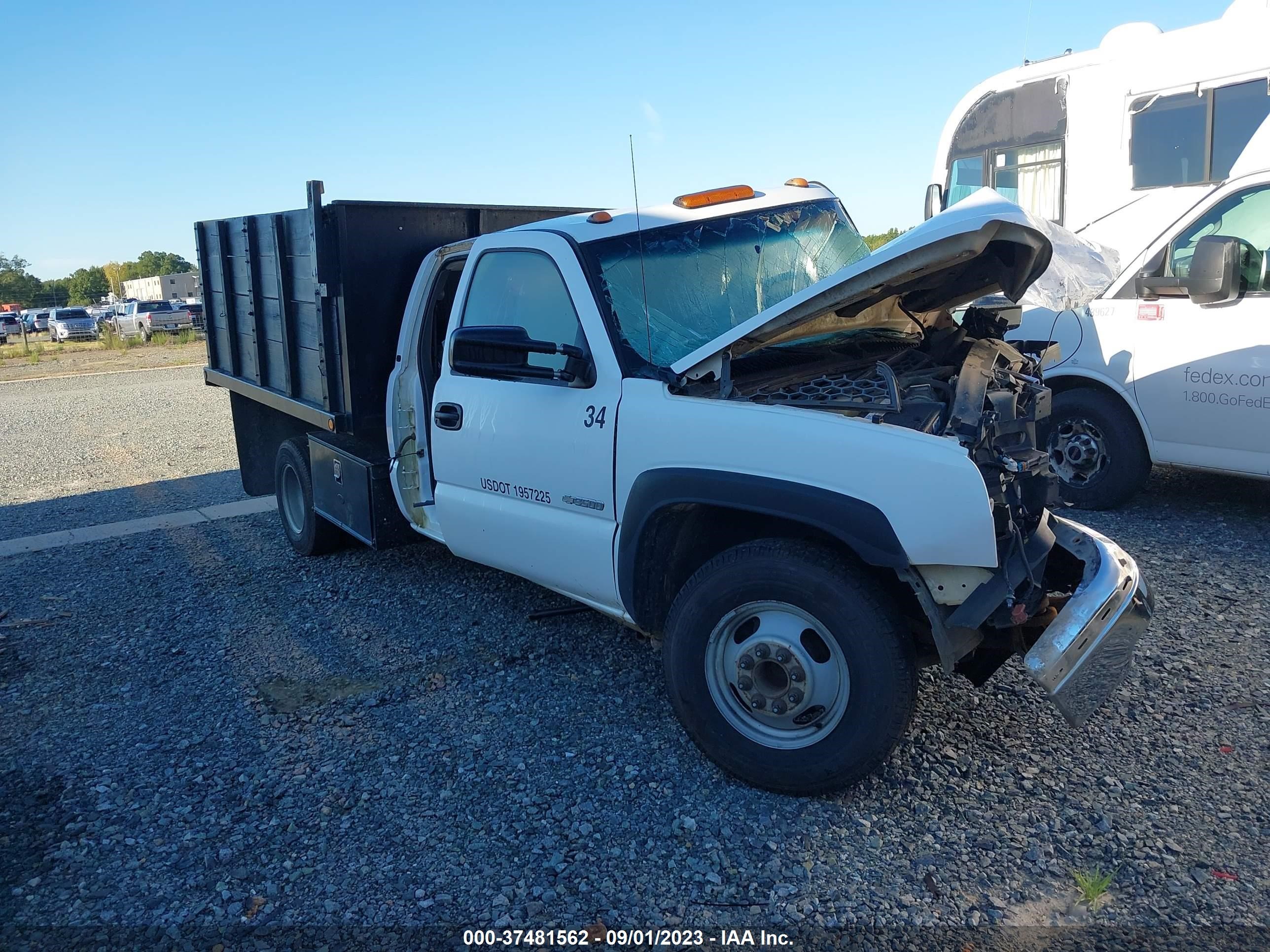 CHEVROLET SILVERADO 2005 1gbjc39u75e222021