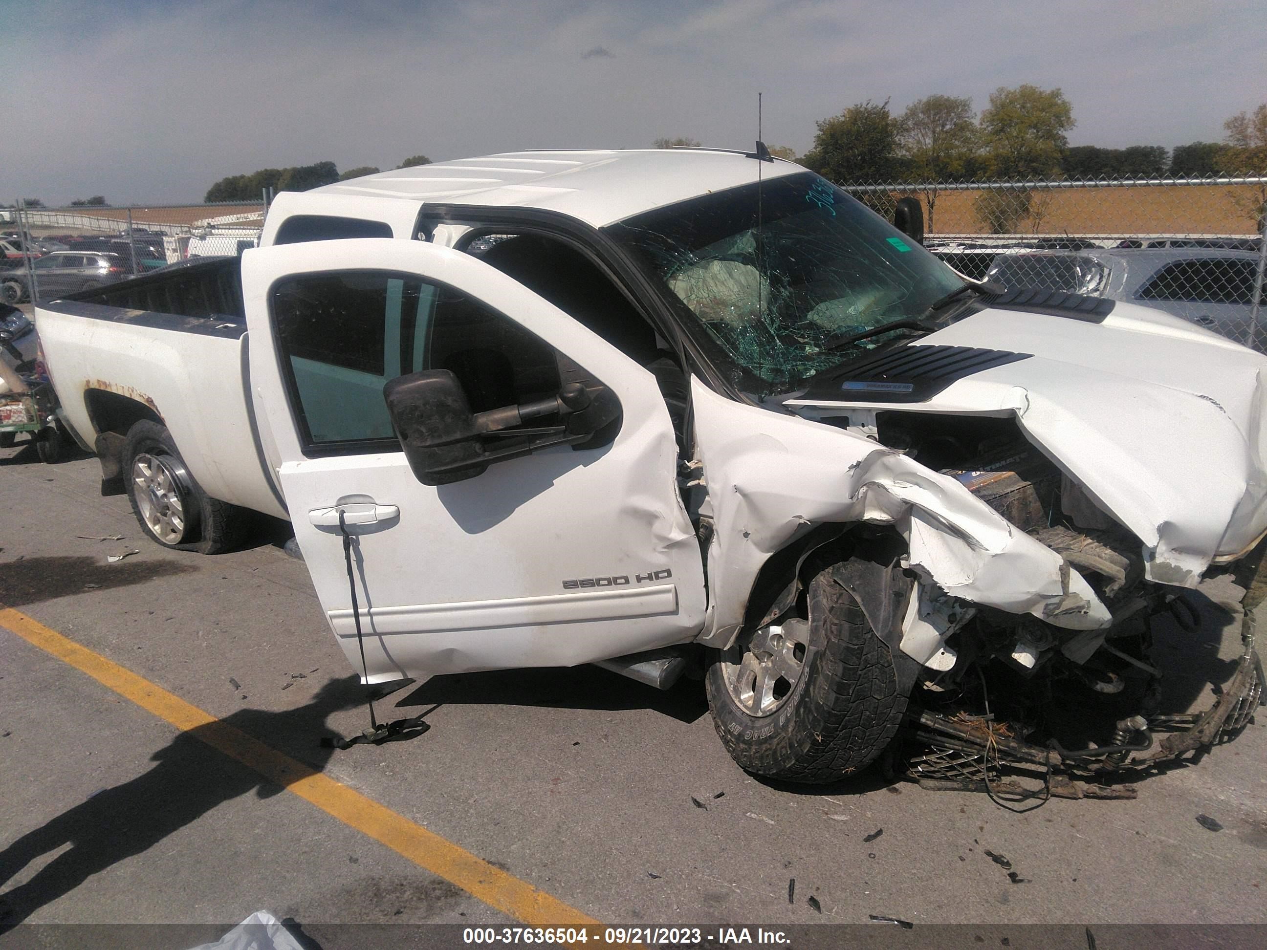 CHEVROLET SILVERADO 2013 1gc1kxc84df227851