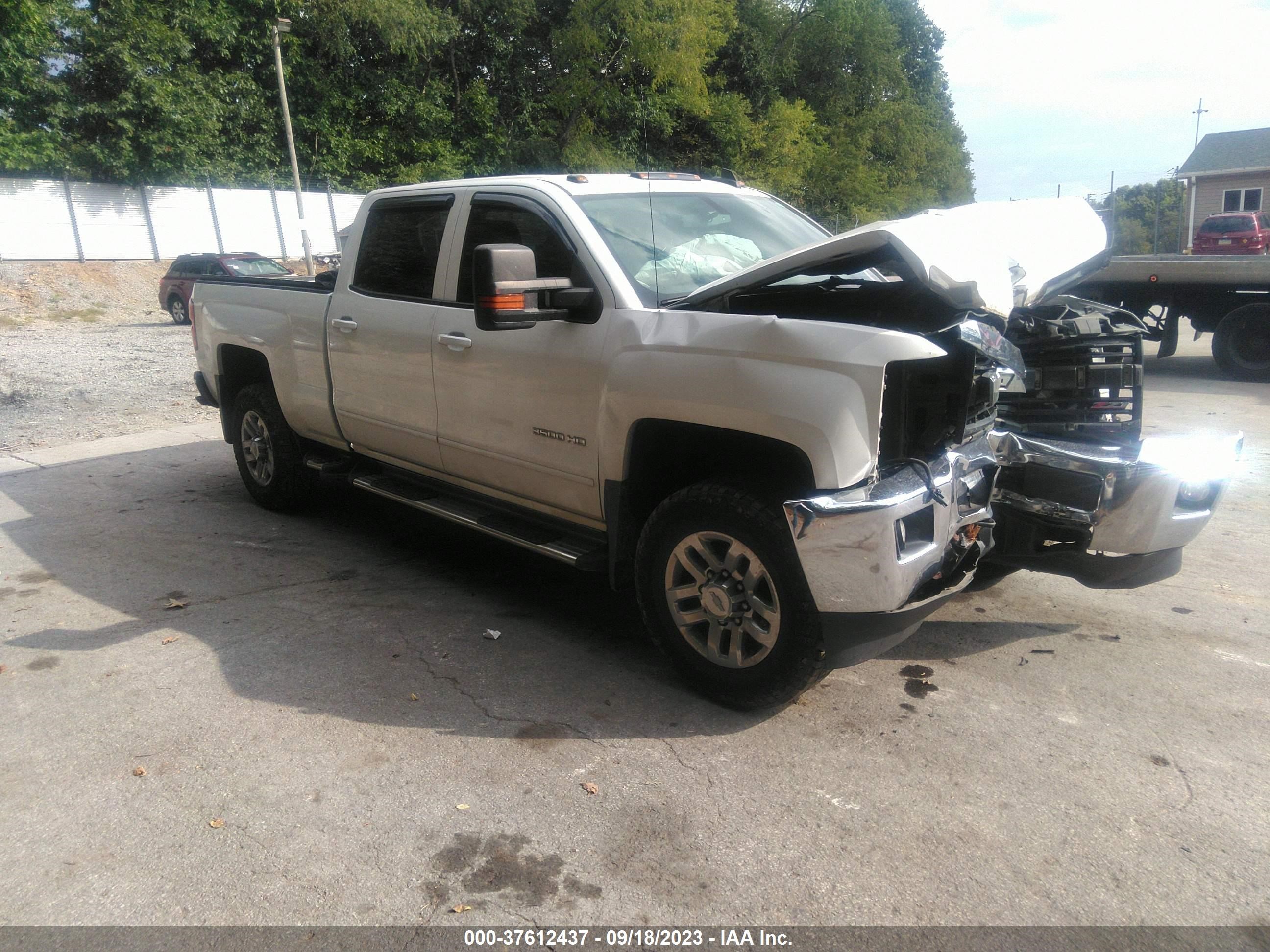 CHEVROLET SILVERADO 2015 1gc1kzeg9ff508501