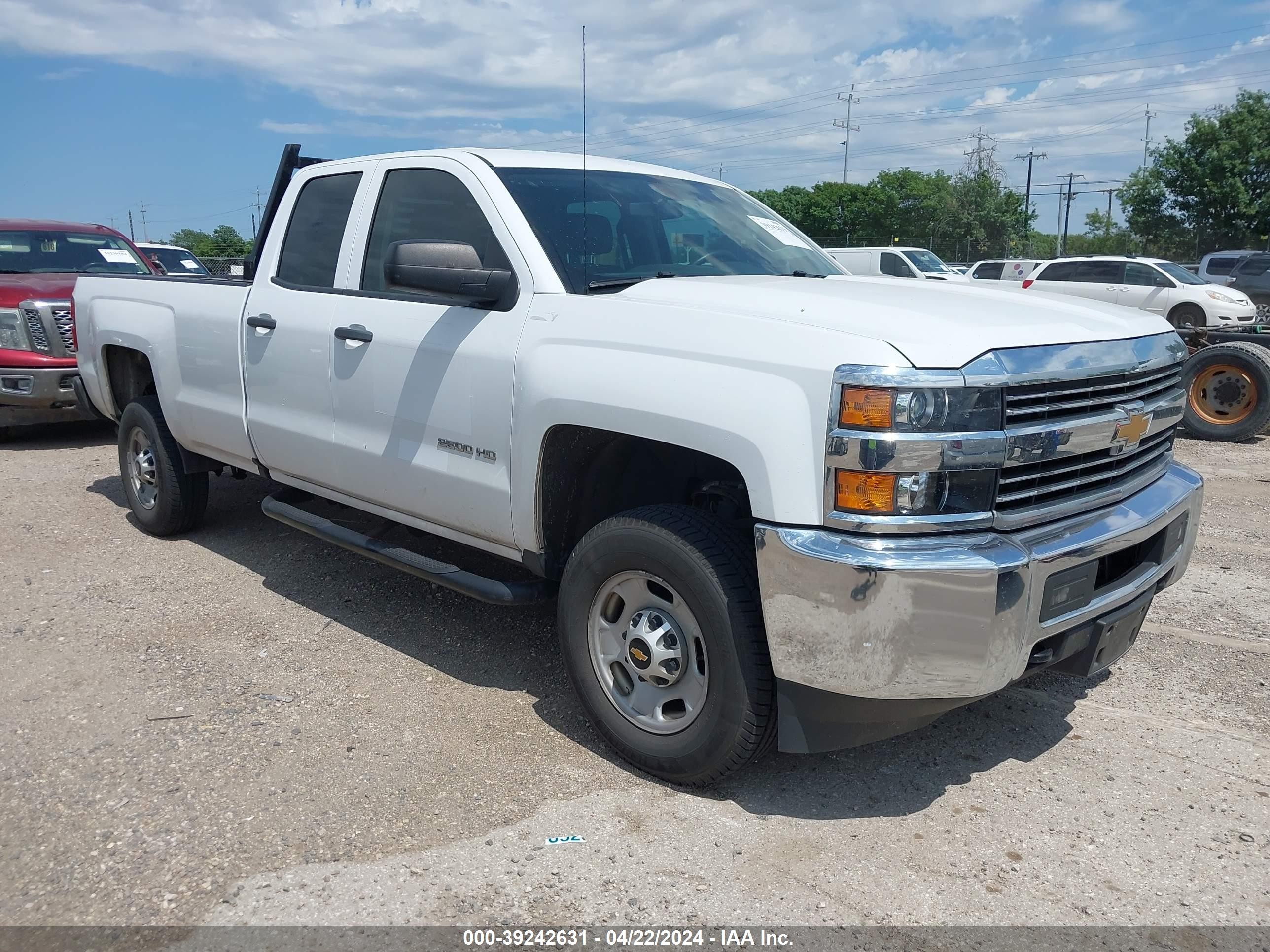 CHEVROLET SILVERADO 2018 1gc2cueg5jz258525