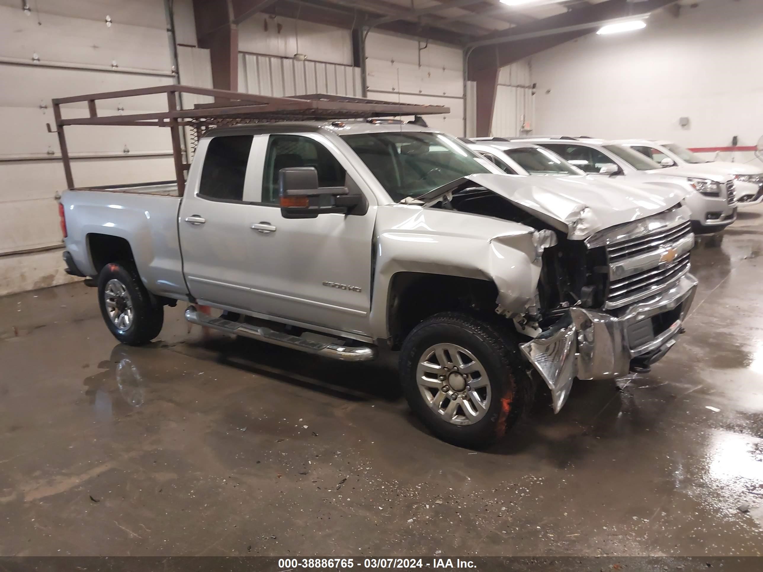 CHEVROLET SILVERADO 2018 1gc2kveg6jz105001