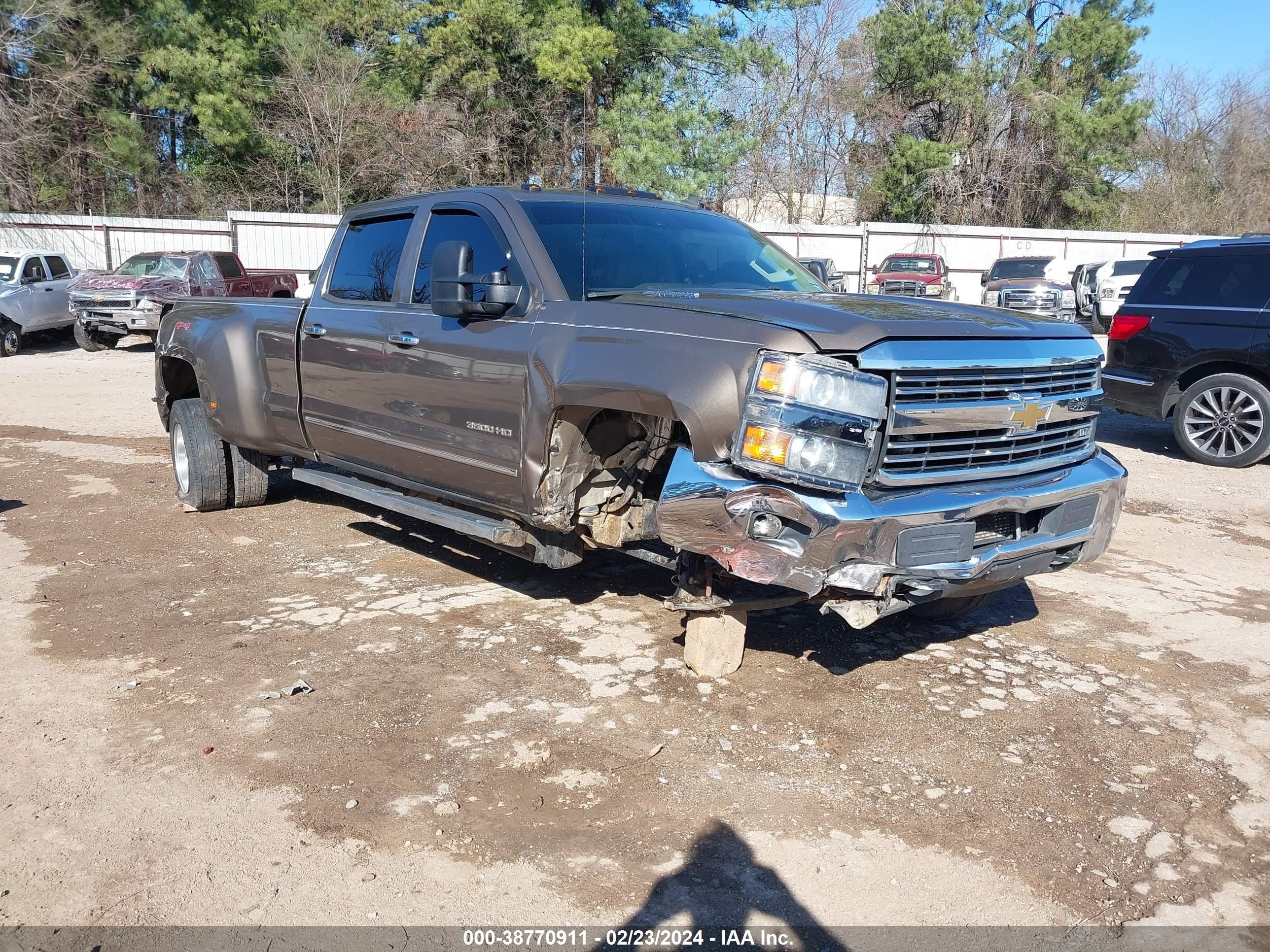 CHEVROLET SILVERADO 2015 1gc4k0e87ff168296