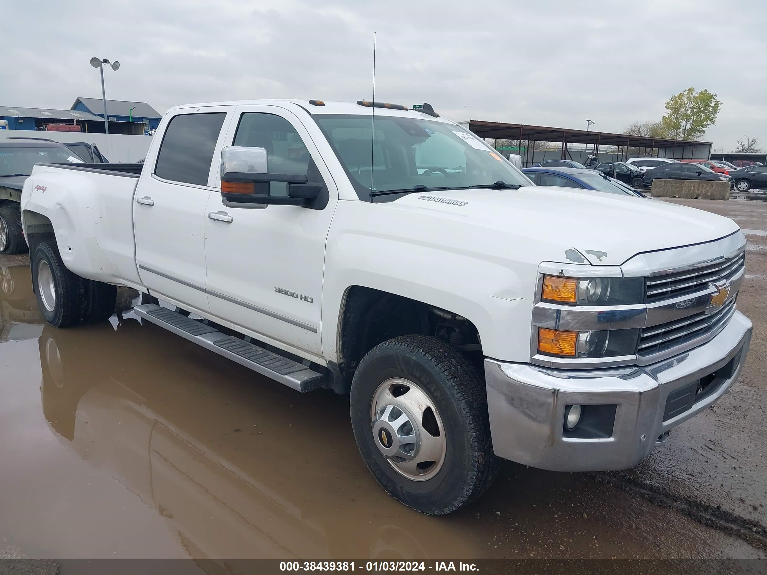 CHEVROLET SILVERADO 2015 1gc4k0e88ff530412