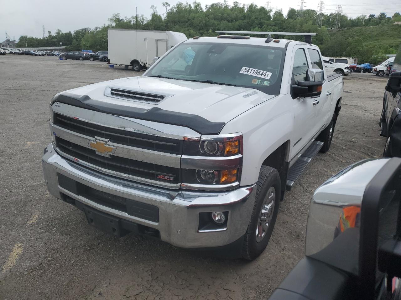 CHEVROLET NULL 2018 1gc4k0ey4jf100224