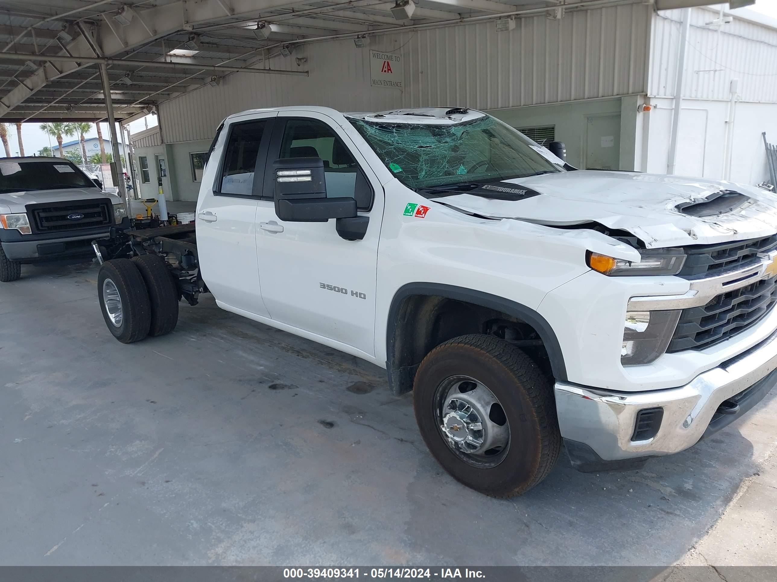 CHEVROLET SILVERADO 2024 1gc5ytey3rf130170