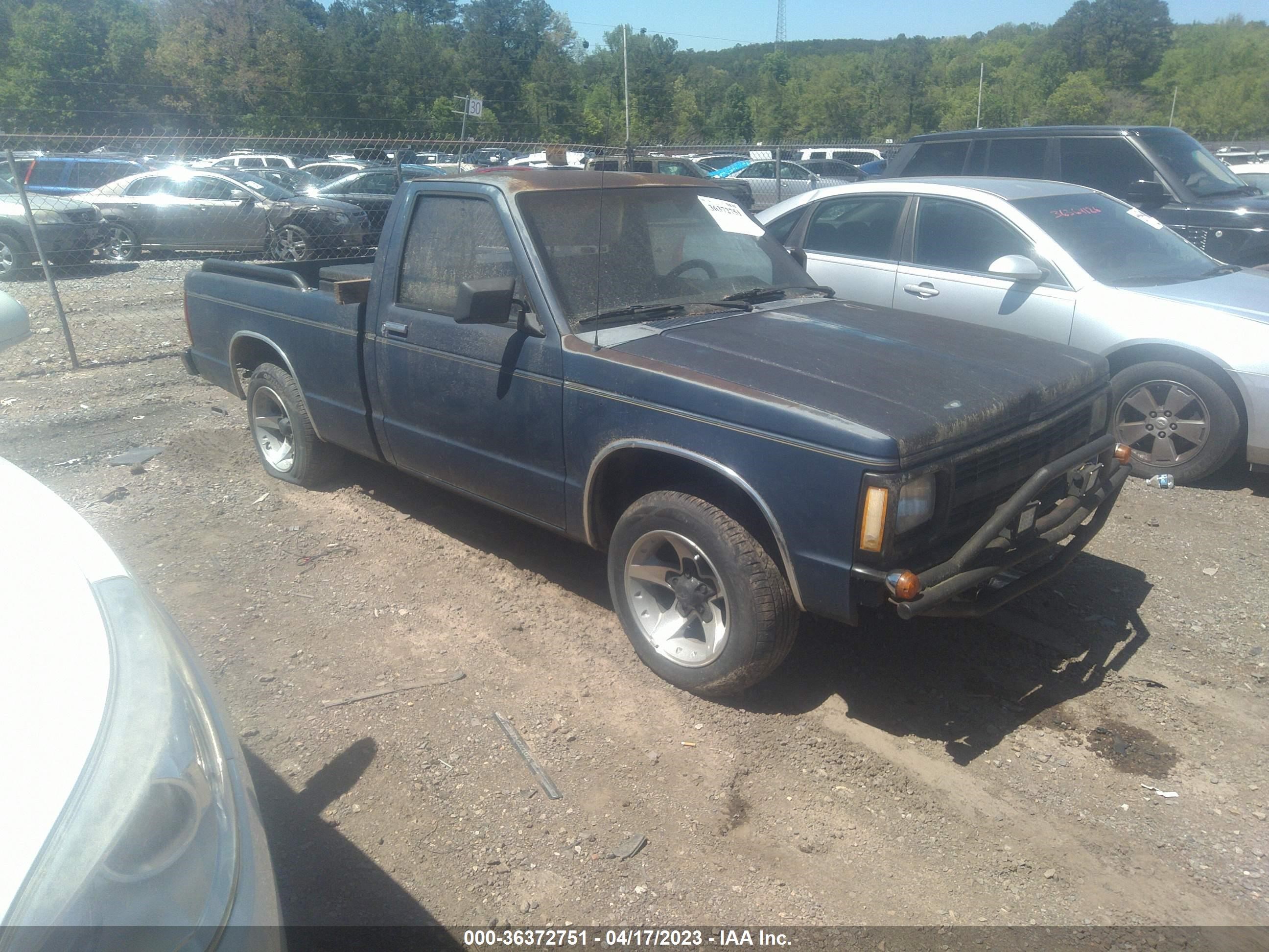 CHEVROLET S-10 PICKUP 1986 1gcbs14r5g2212134