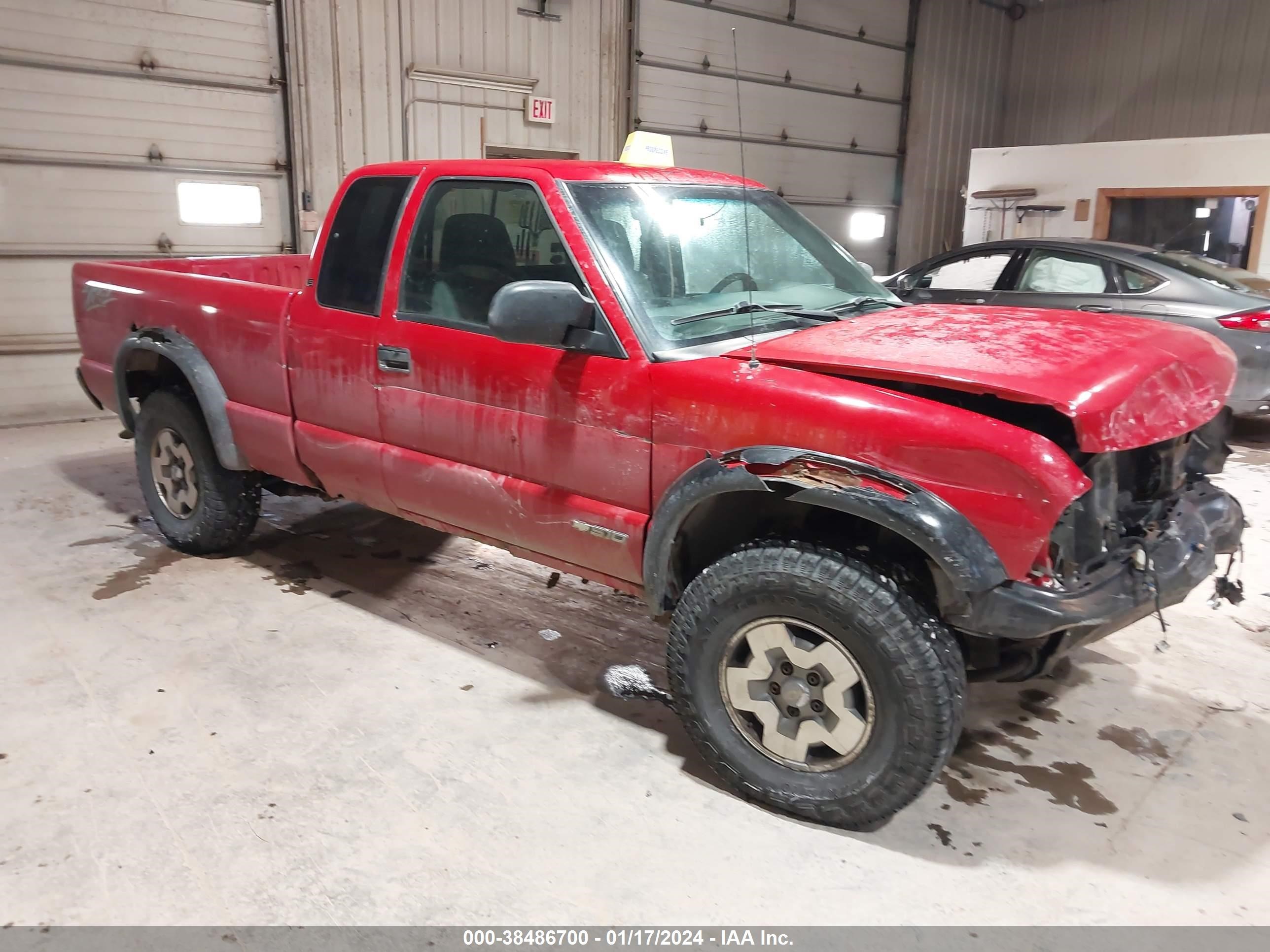 CHEVROLET S-10 PICKUP 2002 1gcct19w328190320