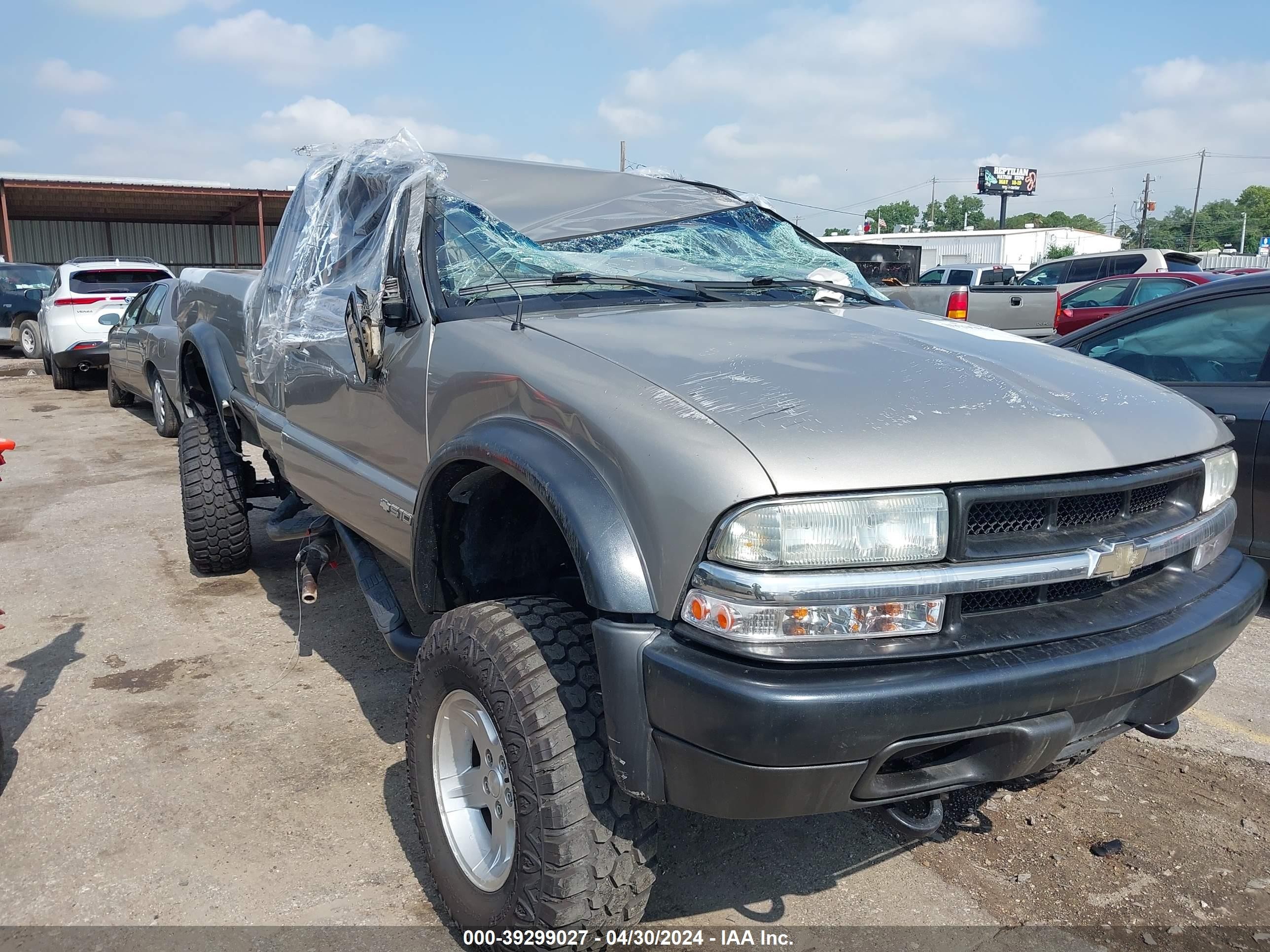 CHEVROLET S-10 PICKUP 2002 1gcct19w628208695