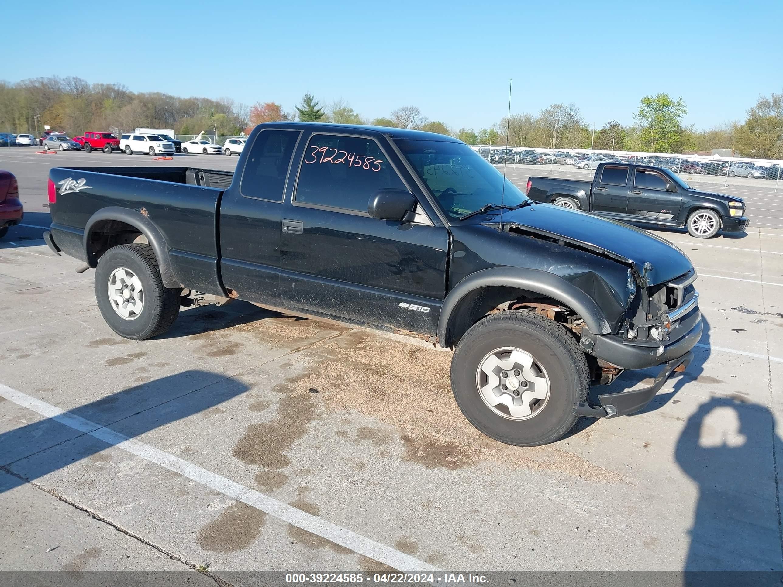 CHEVROLET S-10 PICKUP 2003 1gcct19xx38242892