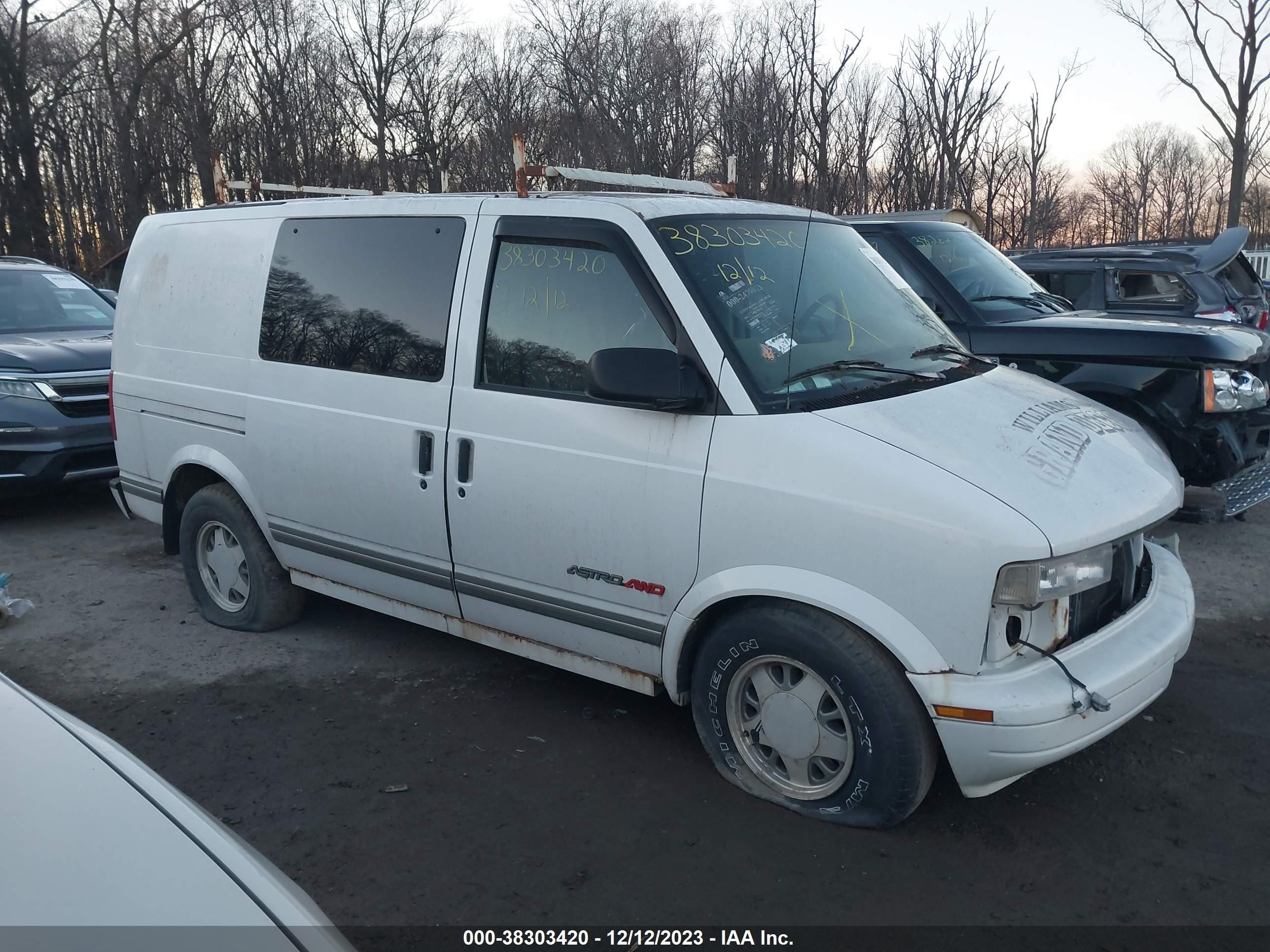 CHEVROLET ASTRO 1998 1gcdl19wxwb108144