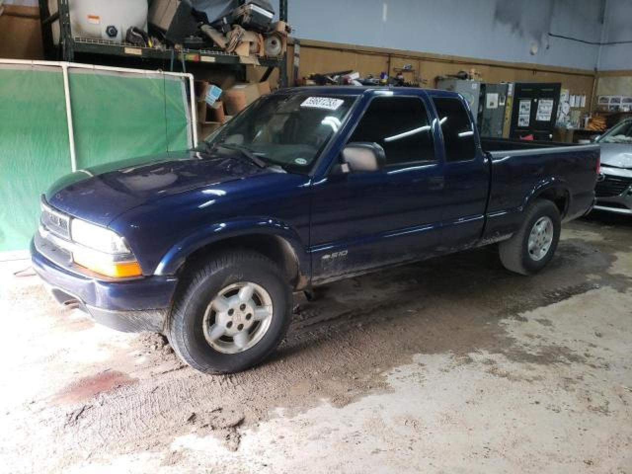 CHEVROLET S-10 PICKUP 2002 1gcdt19w928152384