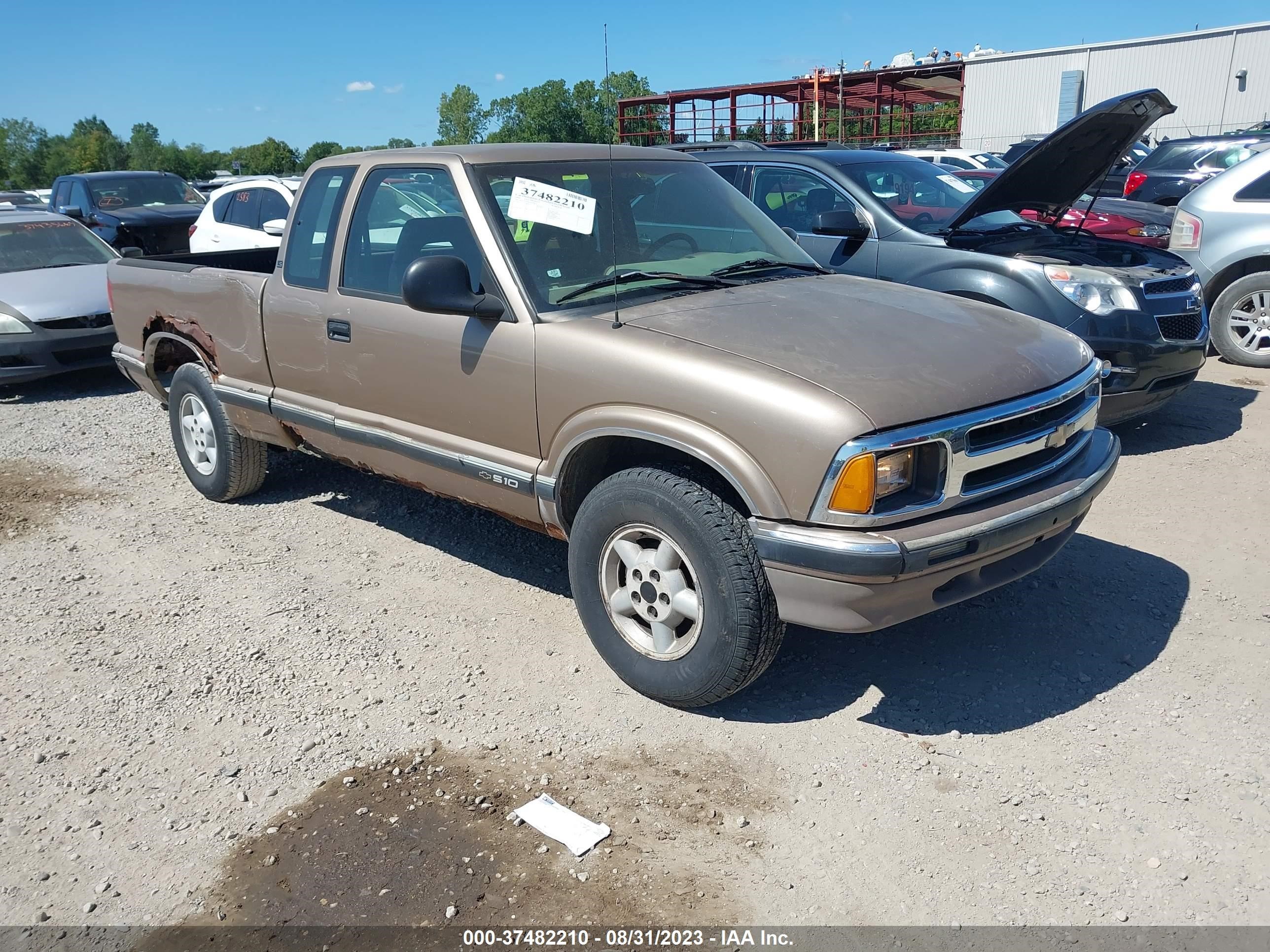 CHEVROLET S-10 PICKUP 1996 1gcdt19x6t8147816