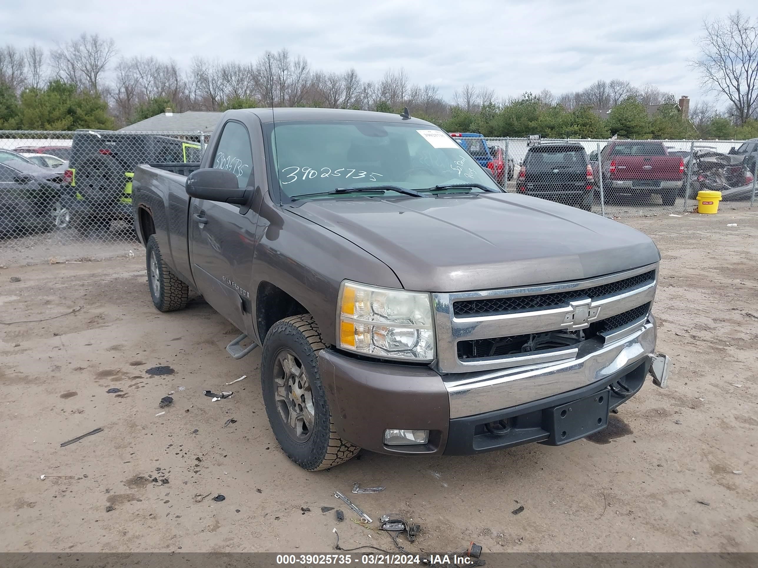 CHEVROLET SILVERADO 2008 1gcec14j78z271733