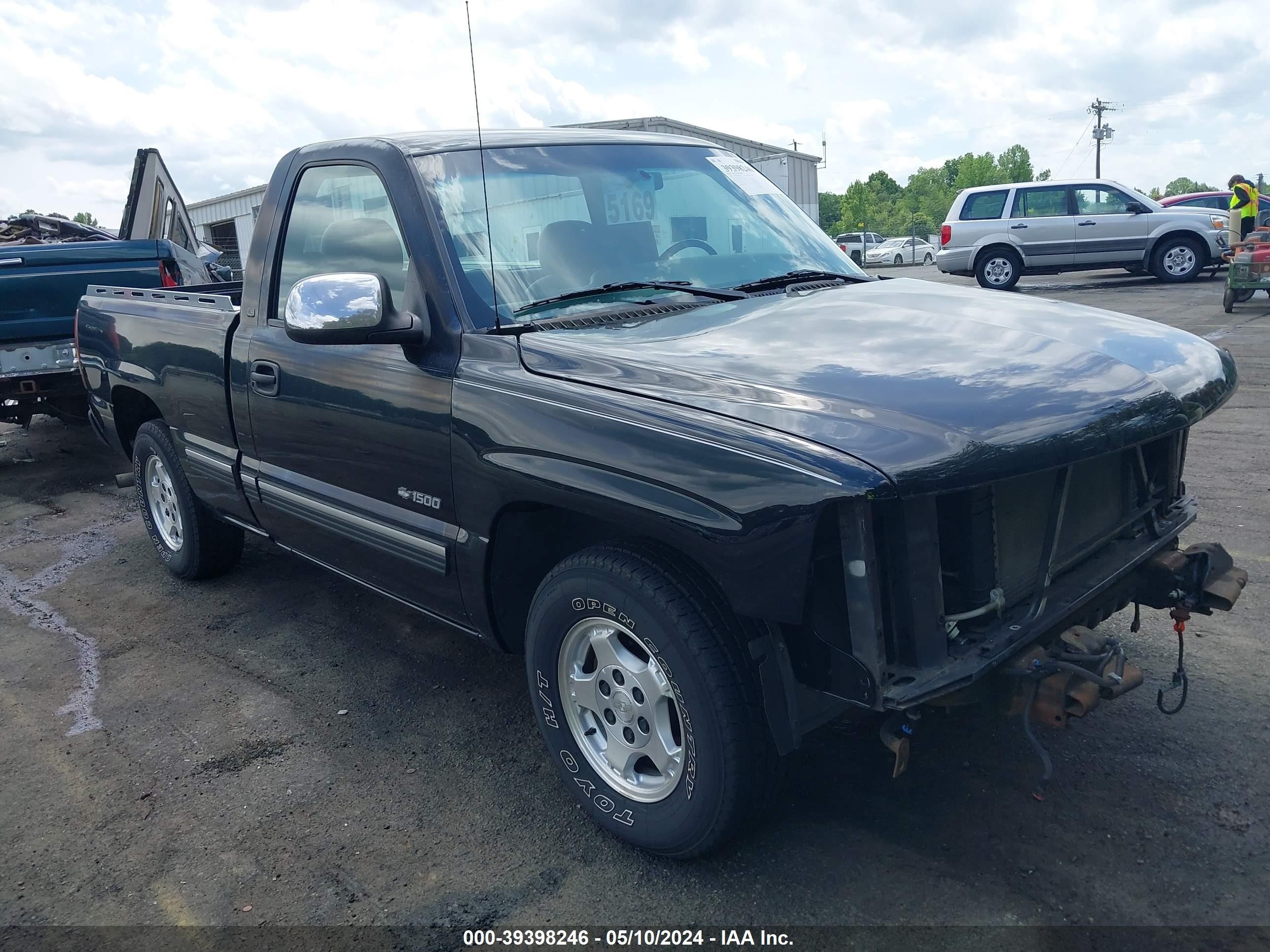 CHEVROLET SILVERADO 2000 1gcec14t3yz146231