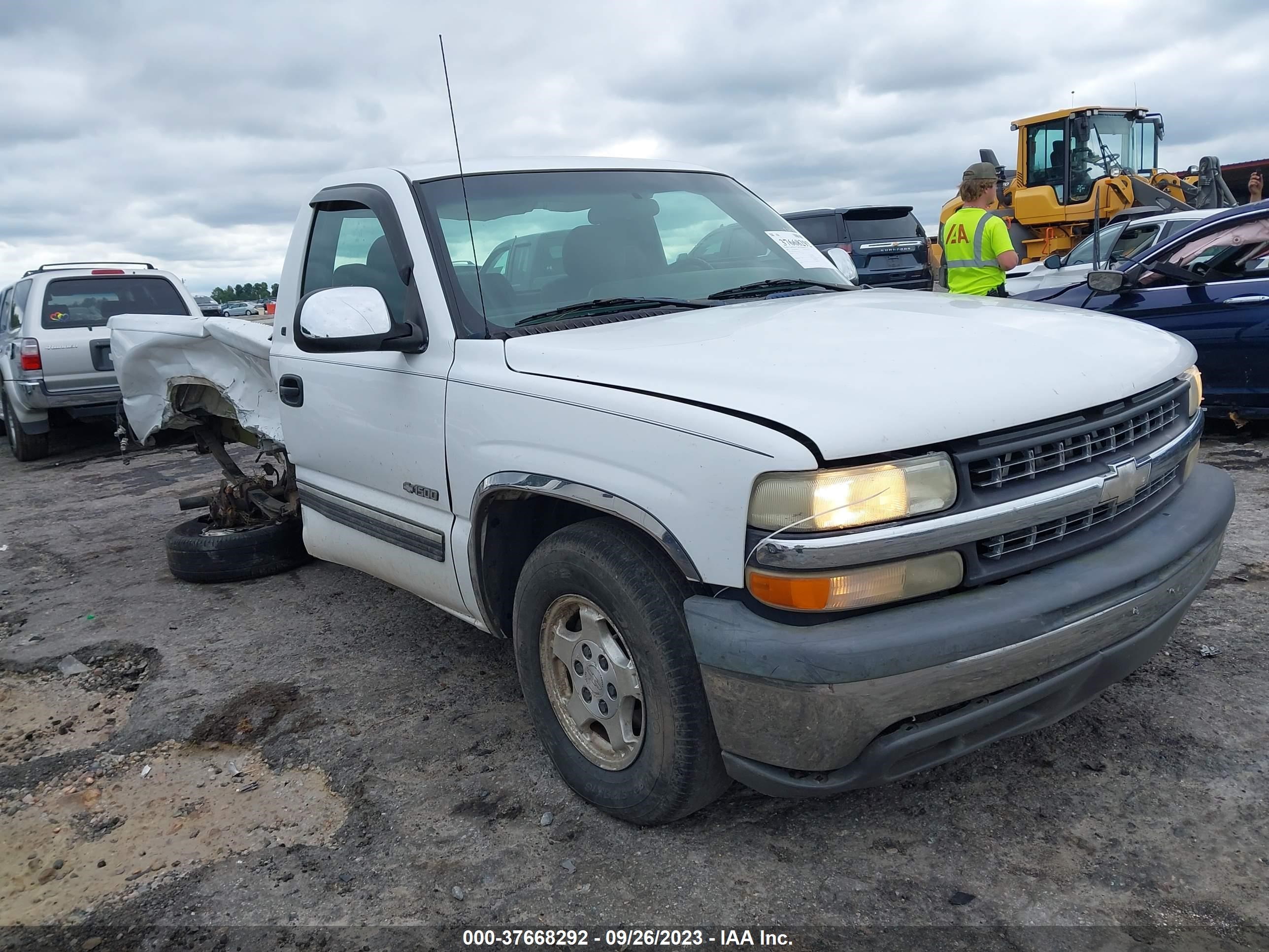 CHEVROLET SILVERADO 2001 1gcec14tx1e161130