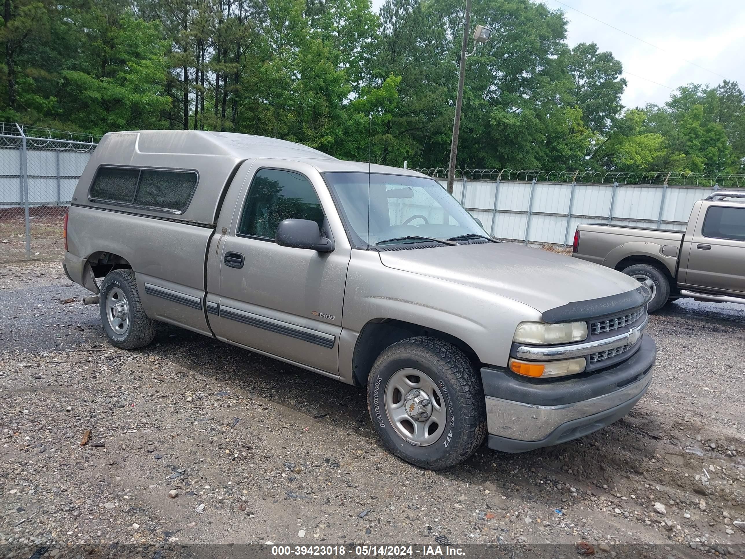 CHEVROLET SILVERADO 2001 1gcec14v01e176589