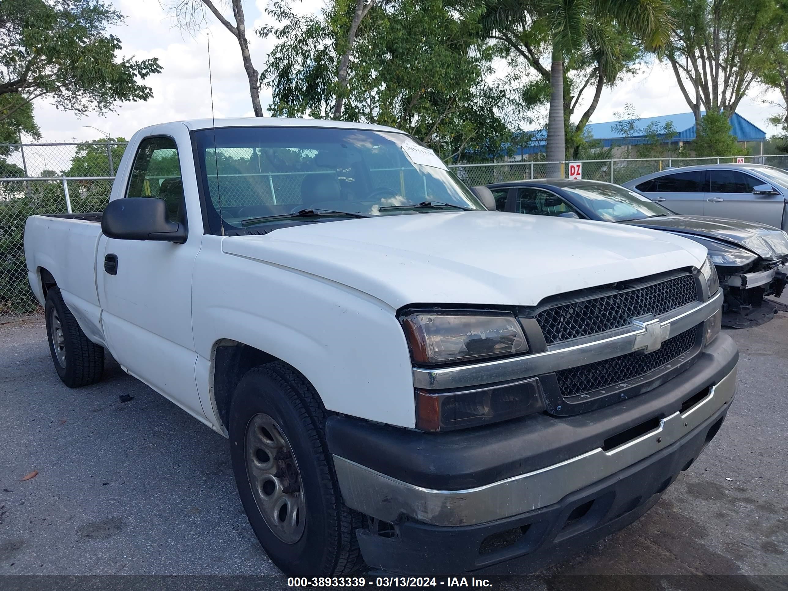 CHEVROLET SILVERADO 2005 1gcec14v35z275602