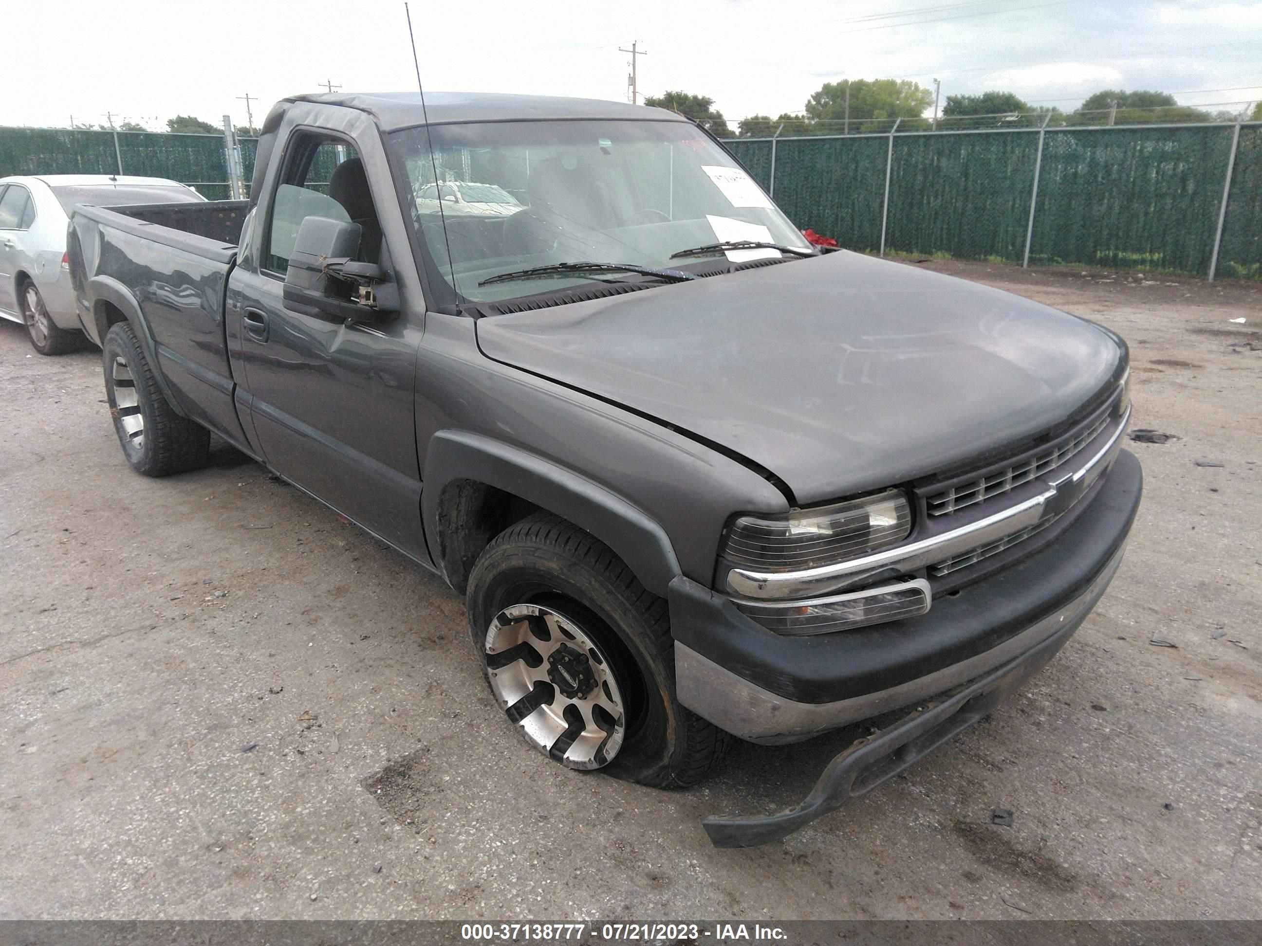 CHEVROLET SILVERADO 2001 1gcec14v41z301344