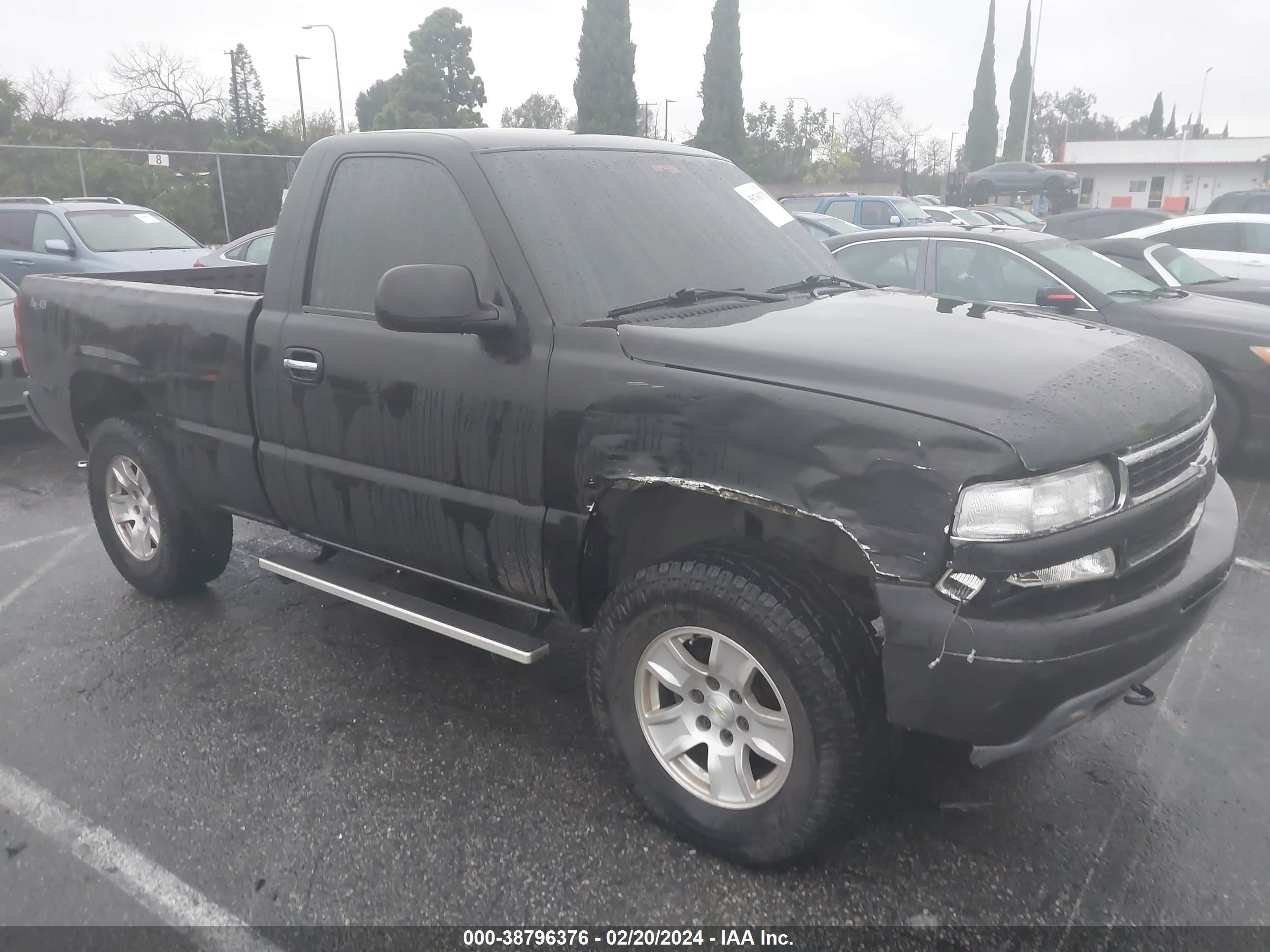 CHEVROLET SILVERADO 2001 1gcec14v51z275627