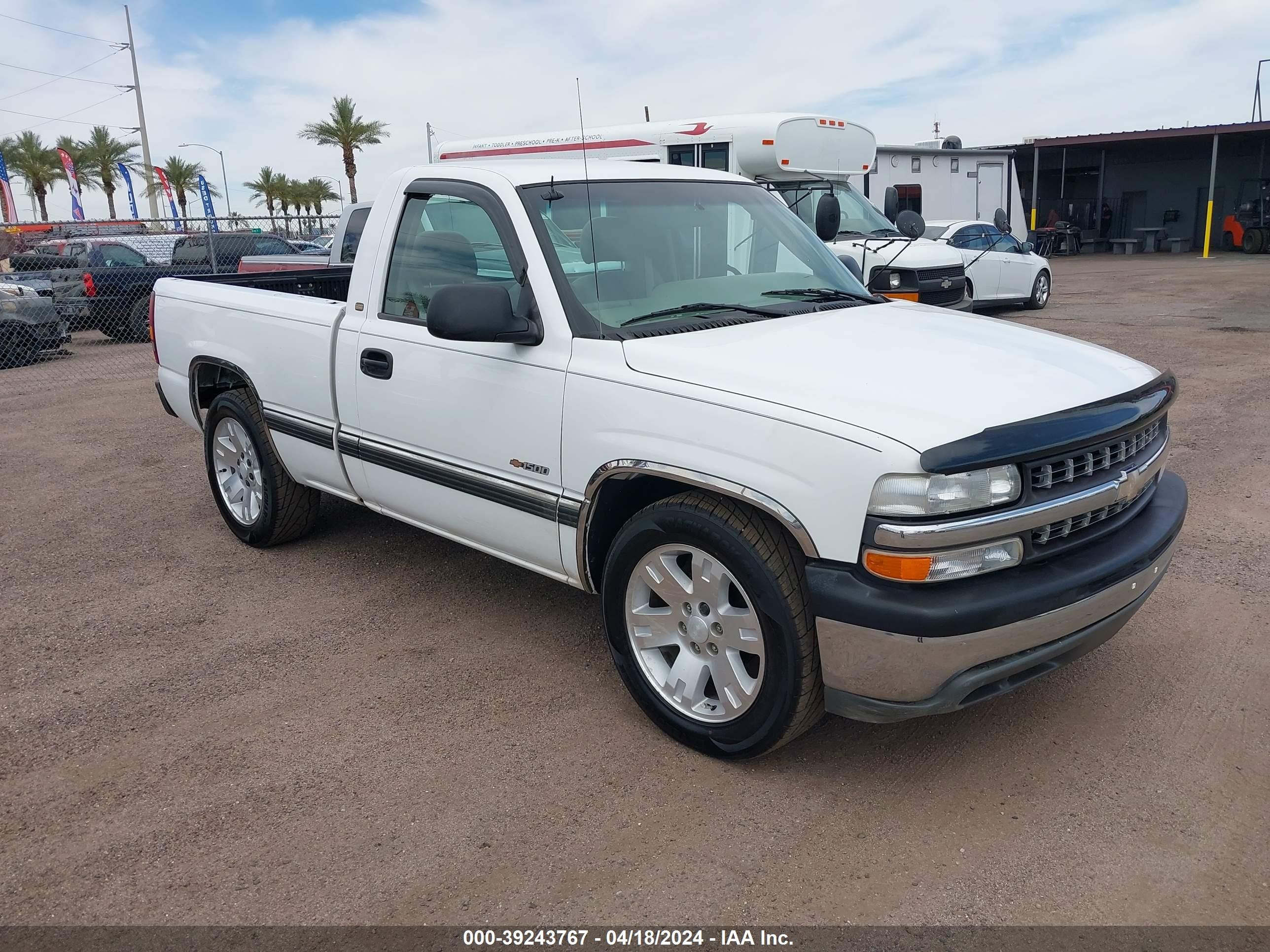 CHEVROLET SILVERADO 2001 1gcec14w01z304086