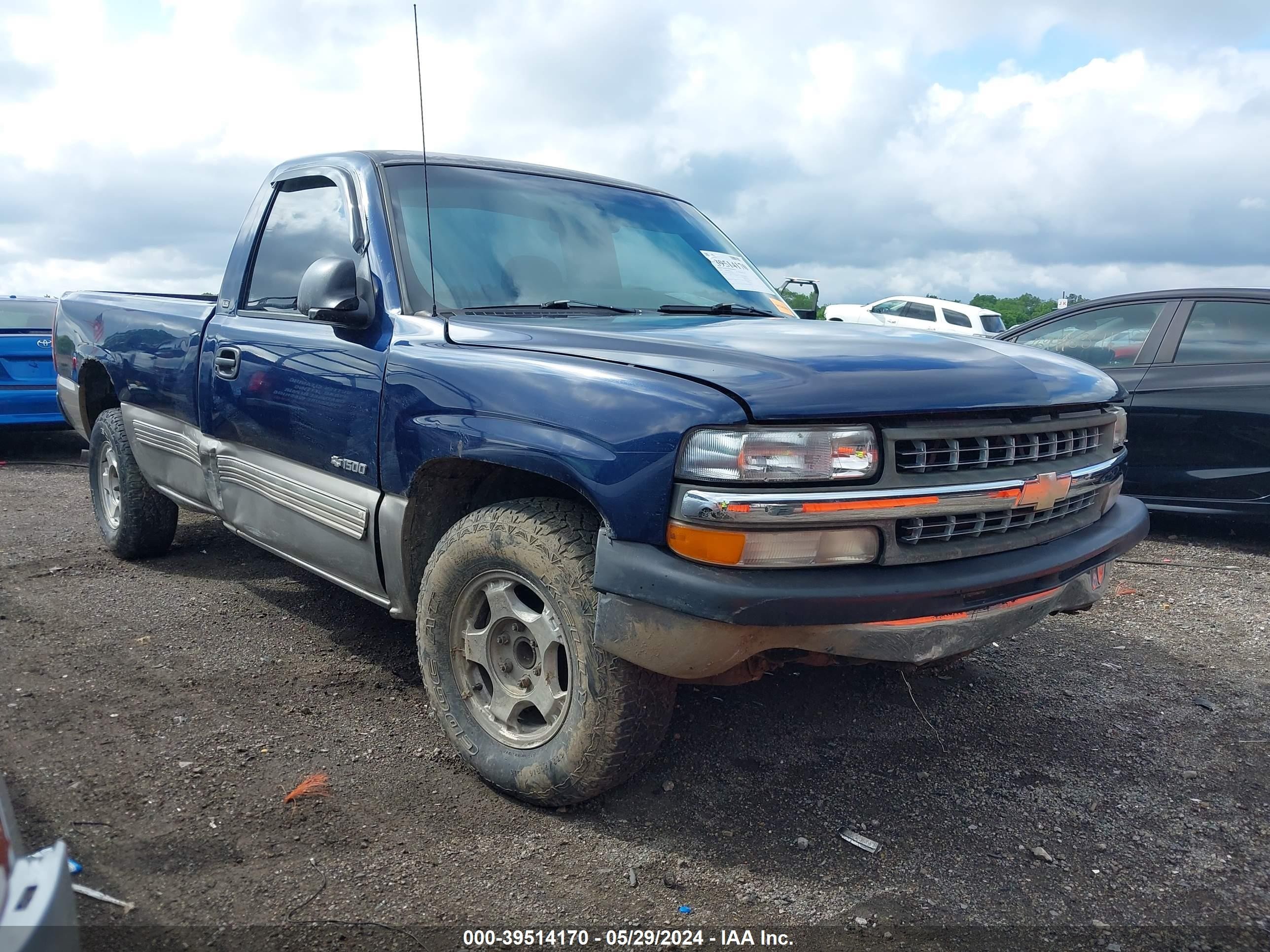 CHEVROLET SILVERADO 1999 1gcec14w1xe245078