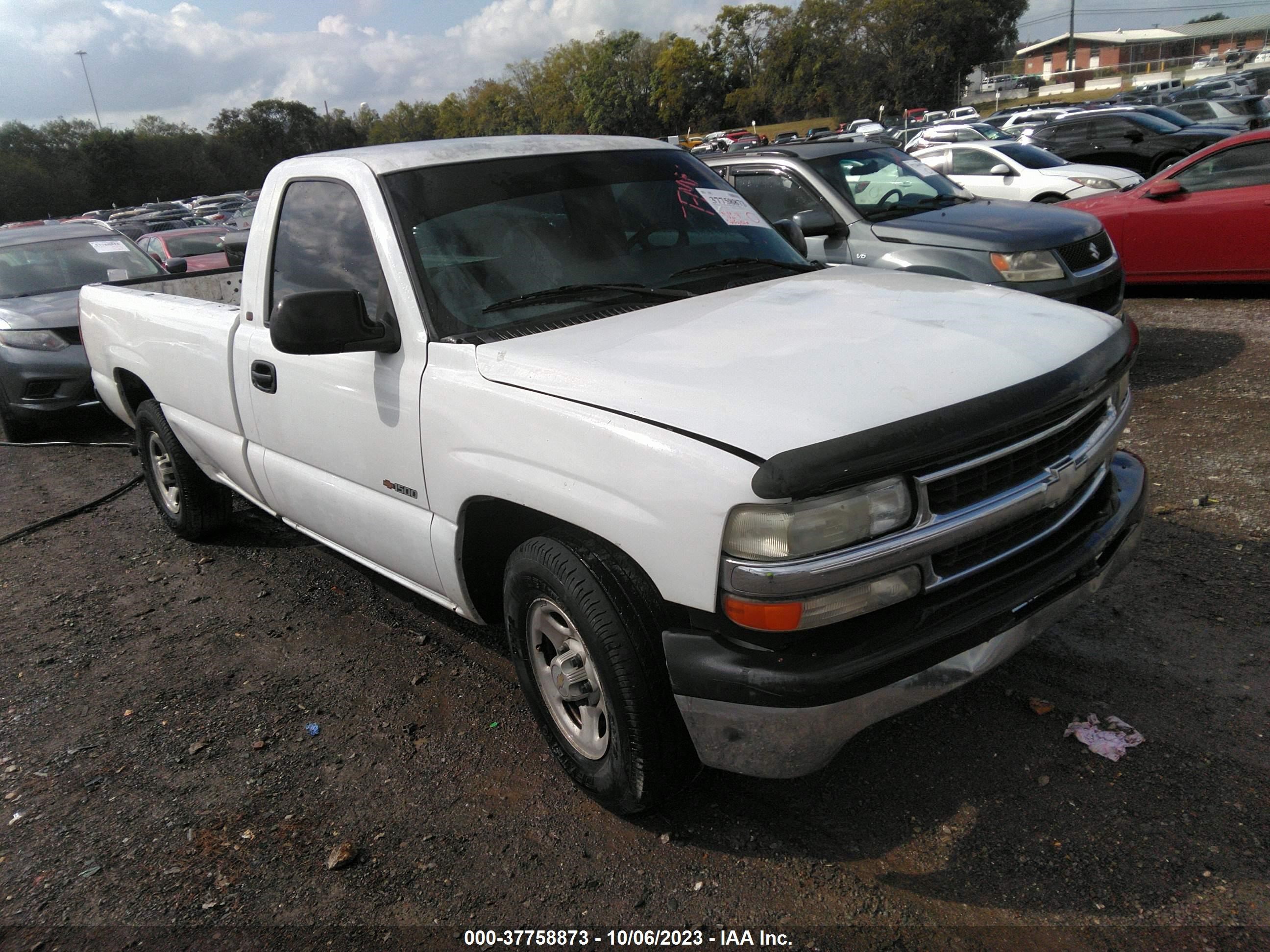 CHEVROLET SILVERADO 2000 1gcec14w9ye308428